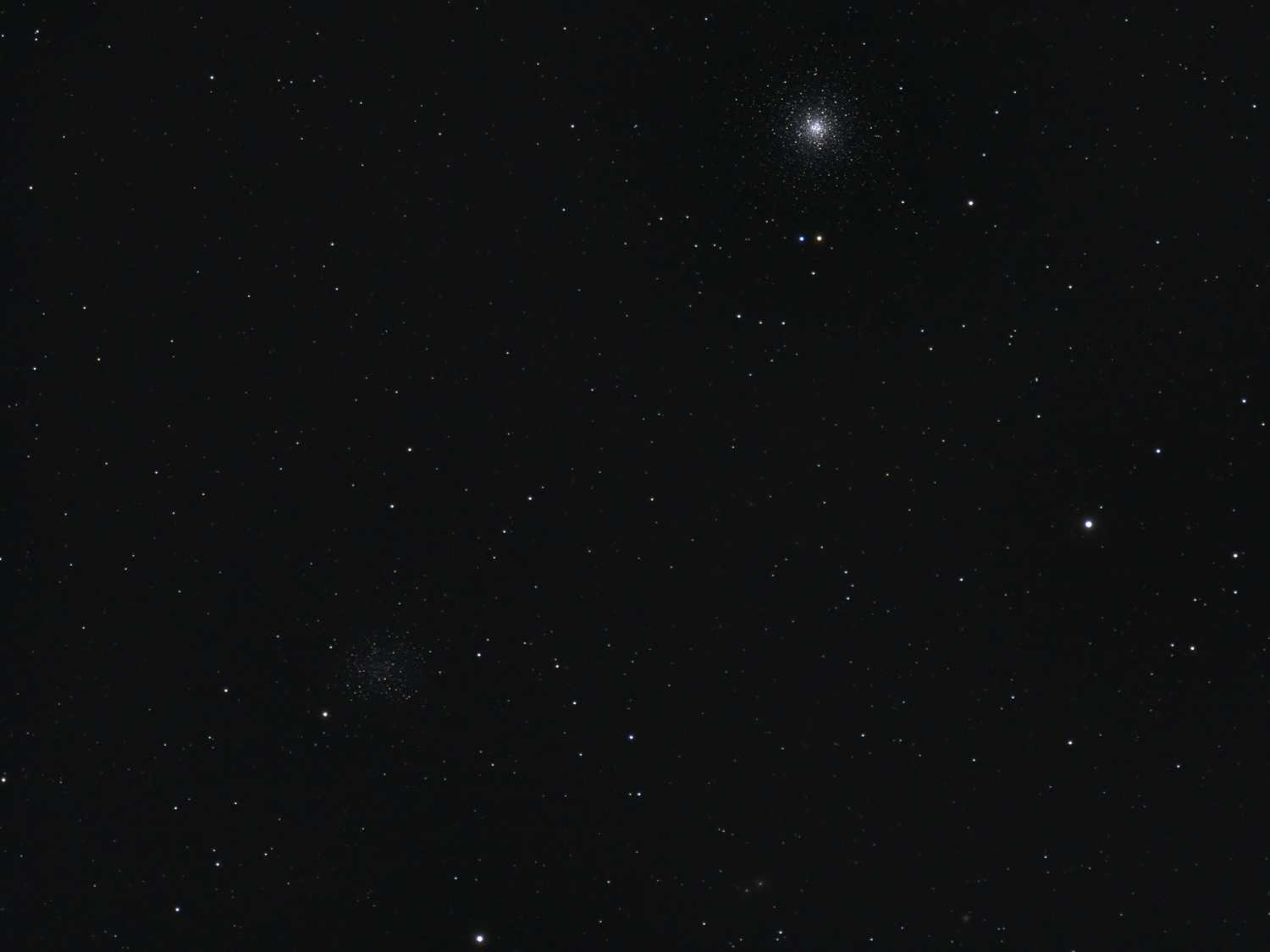 M 53 nebst Nachbarn