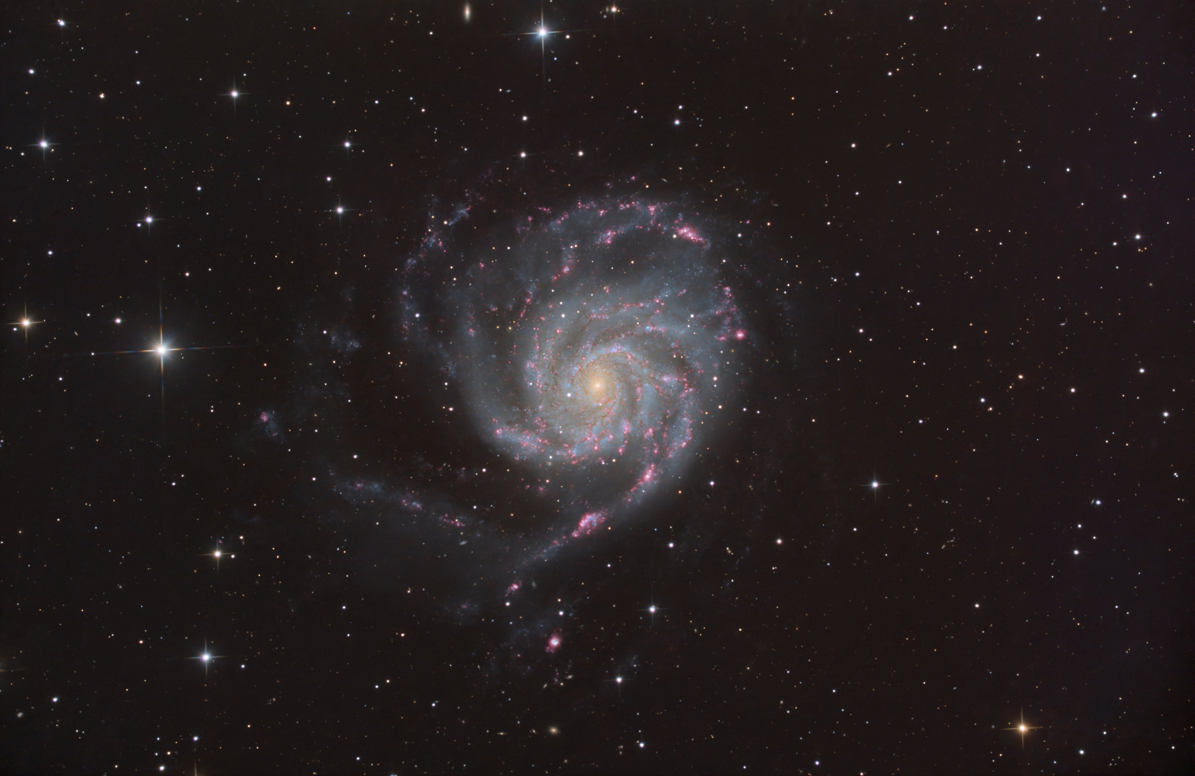 M101 mit H-alpha