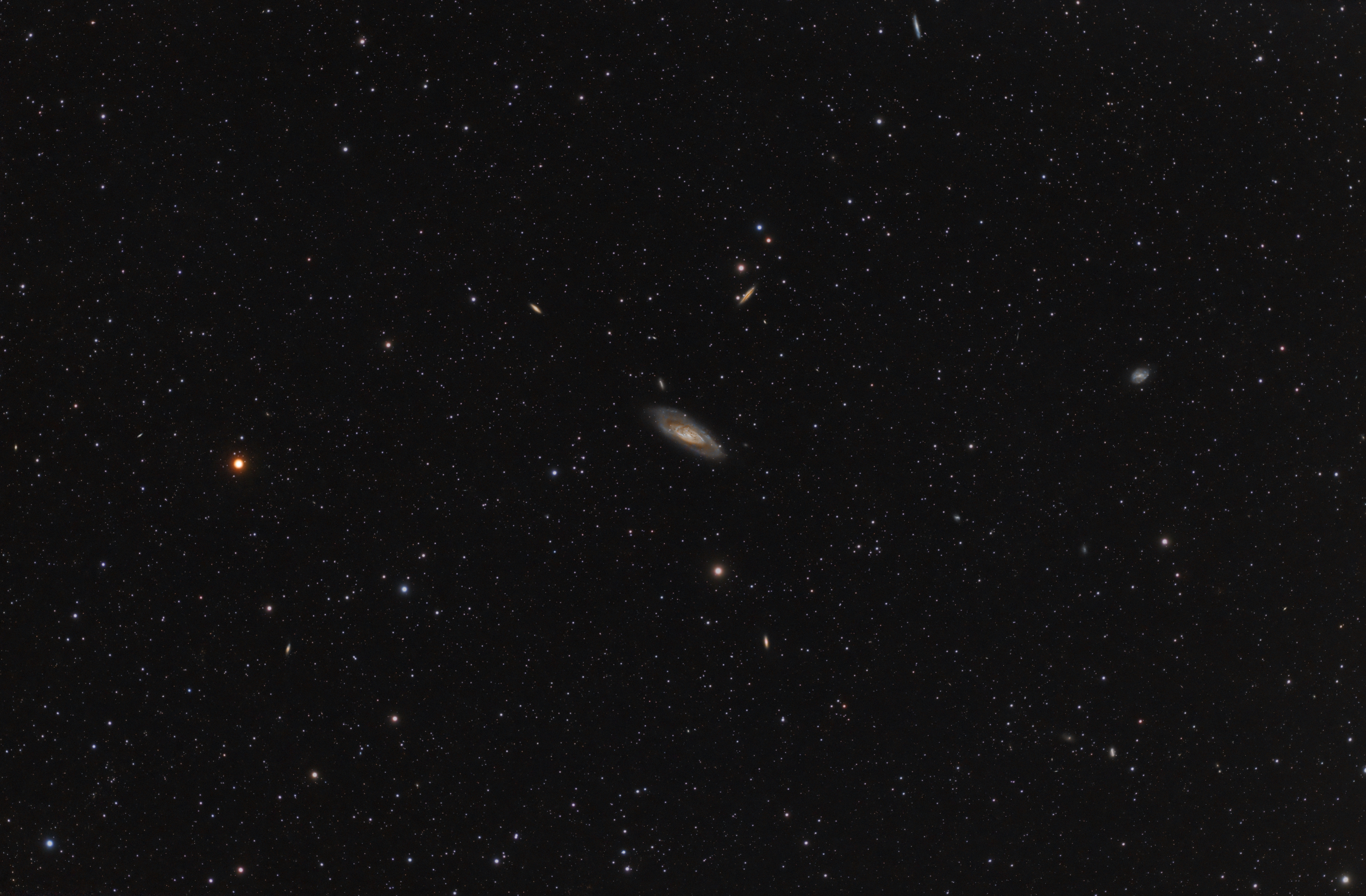 M106 im Widefield, First Light Canon EOS 200DA