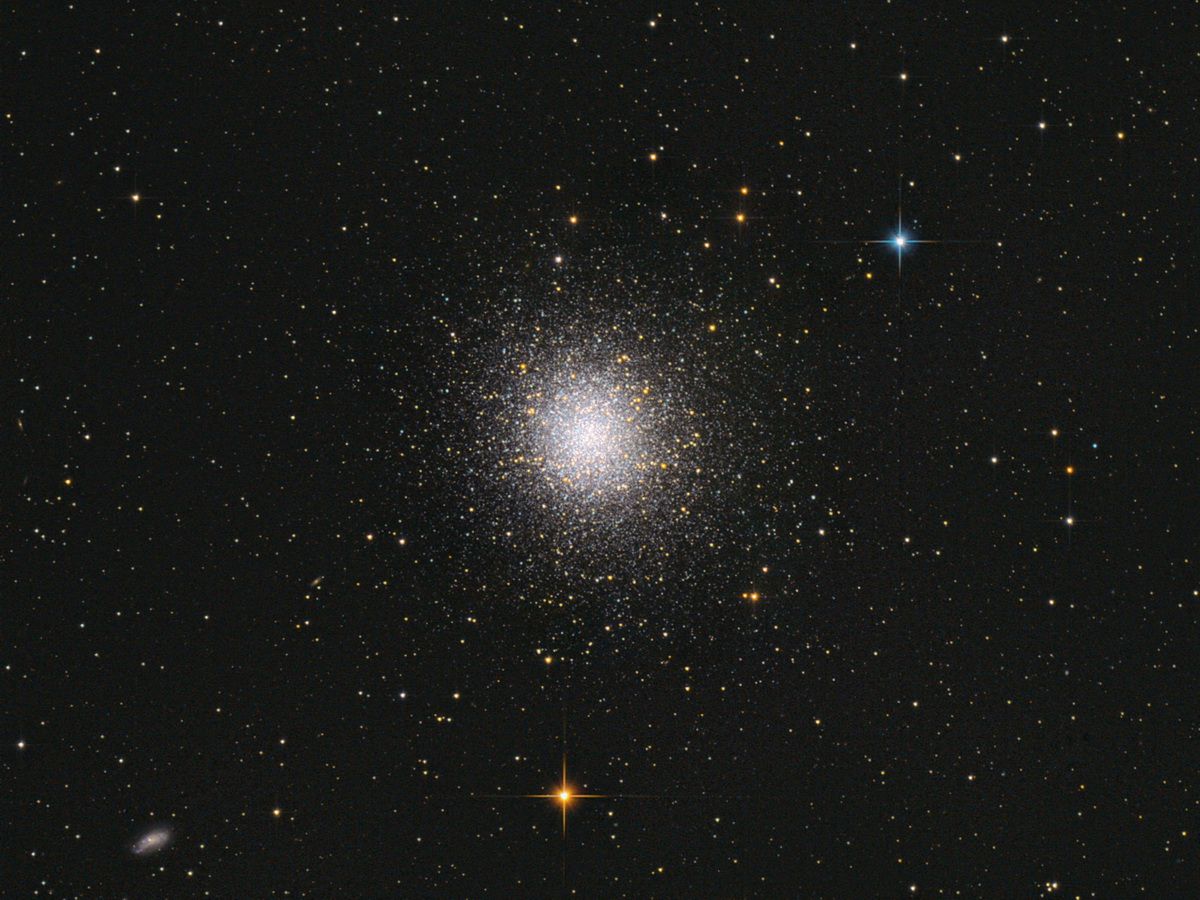 M13