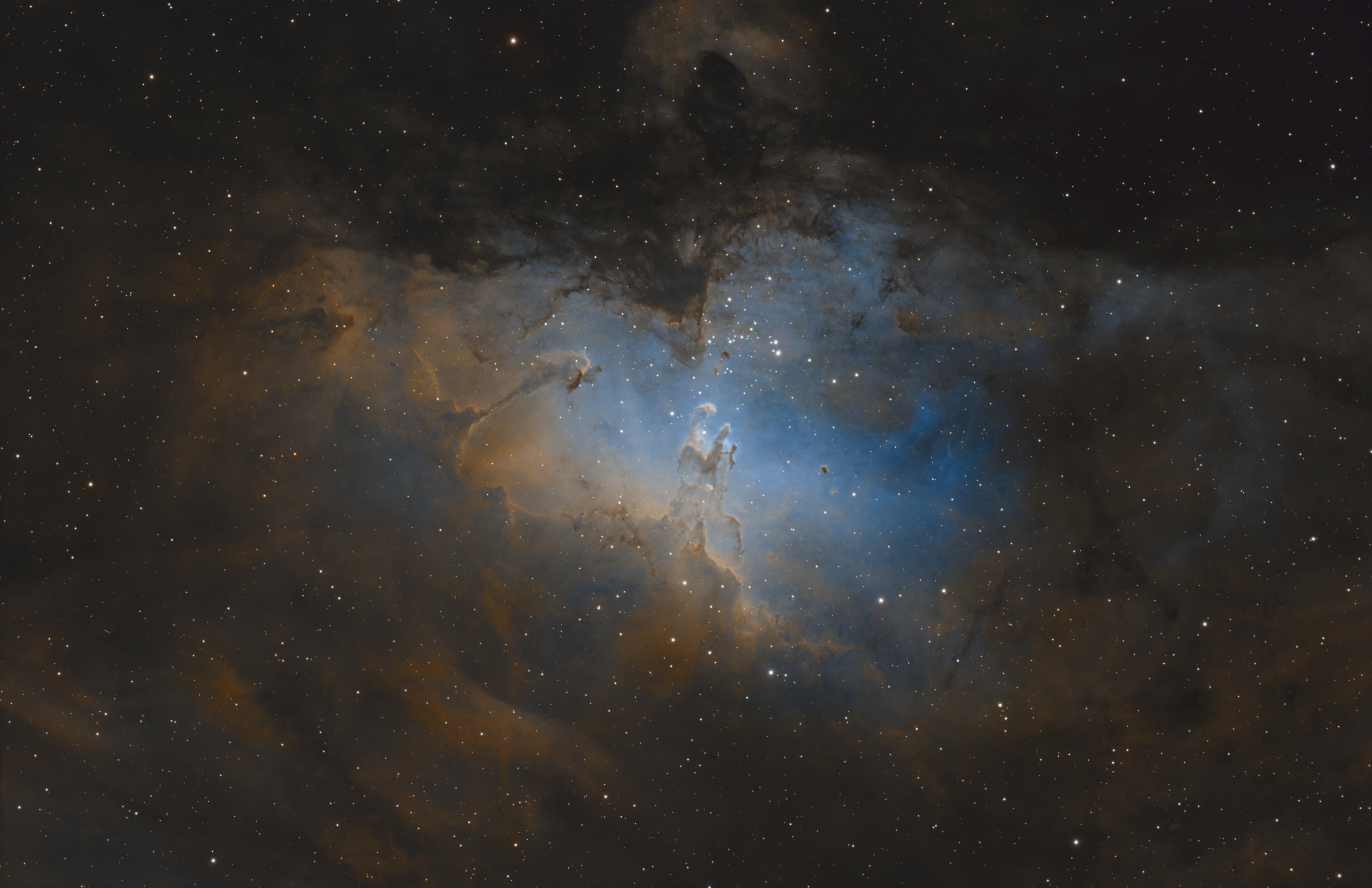 M16 Adlernebel - hier die blau-goldene Version
