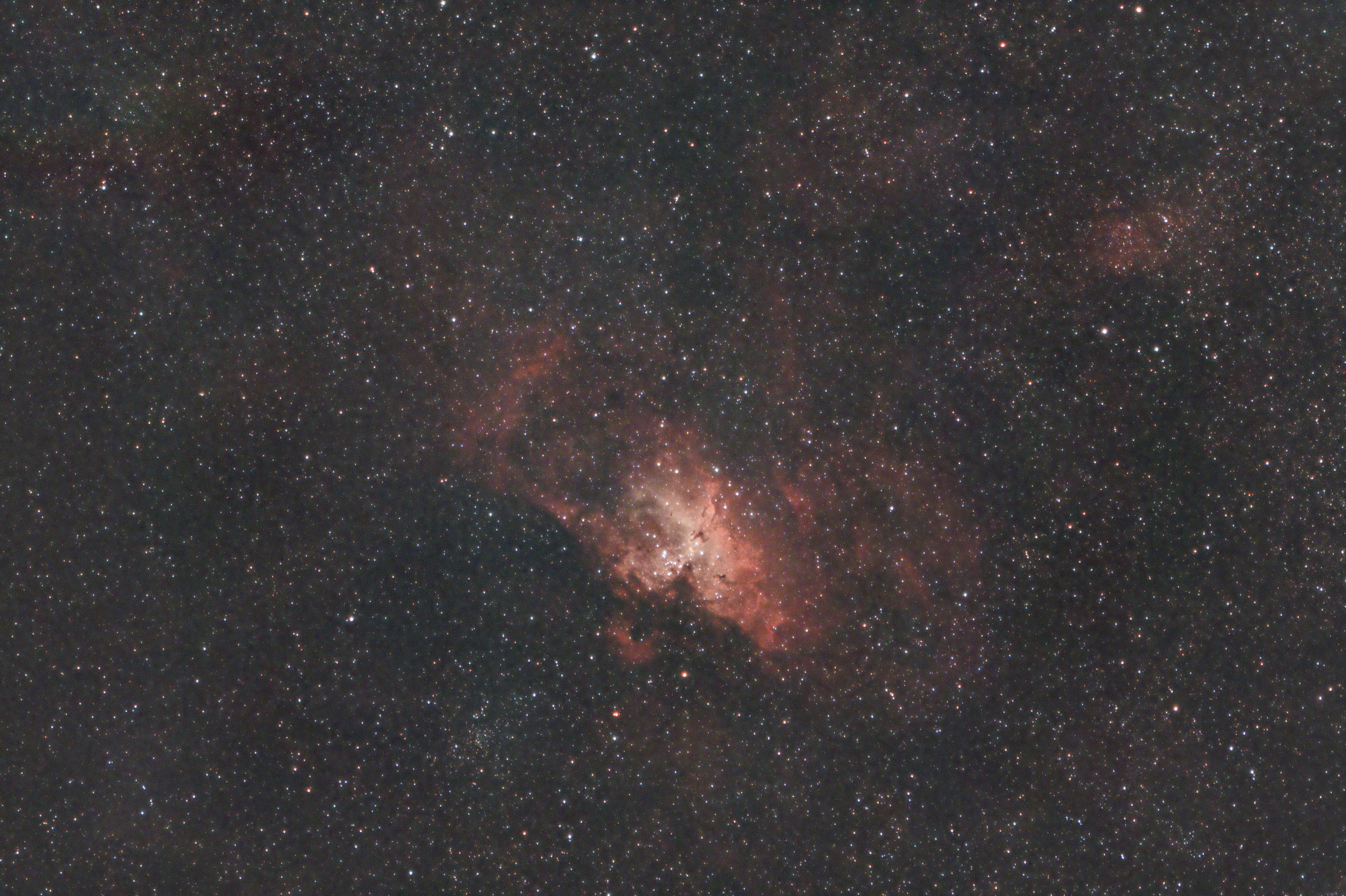M16 aufgenommen ZWO ASI 2600 MC PRO mit Antlia Quadband Filter 9x 300 Sekunden bei -10c mit GAIN0 und bearbeitet mit PIXASTRO