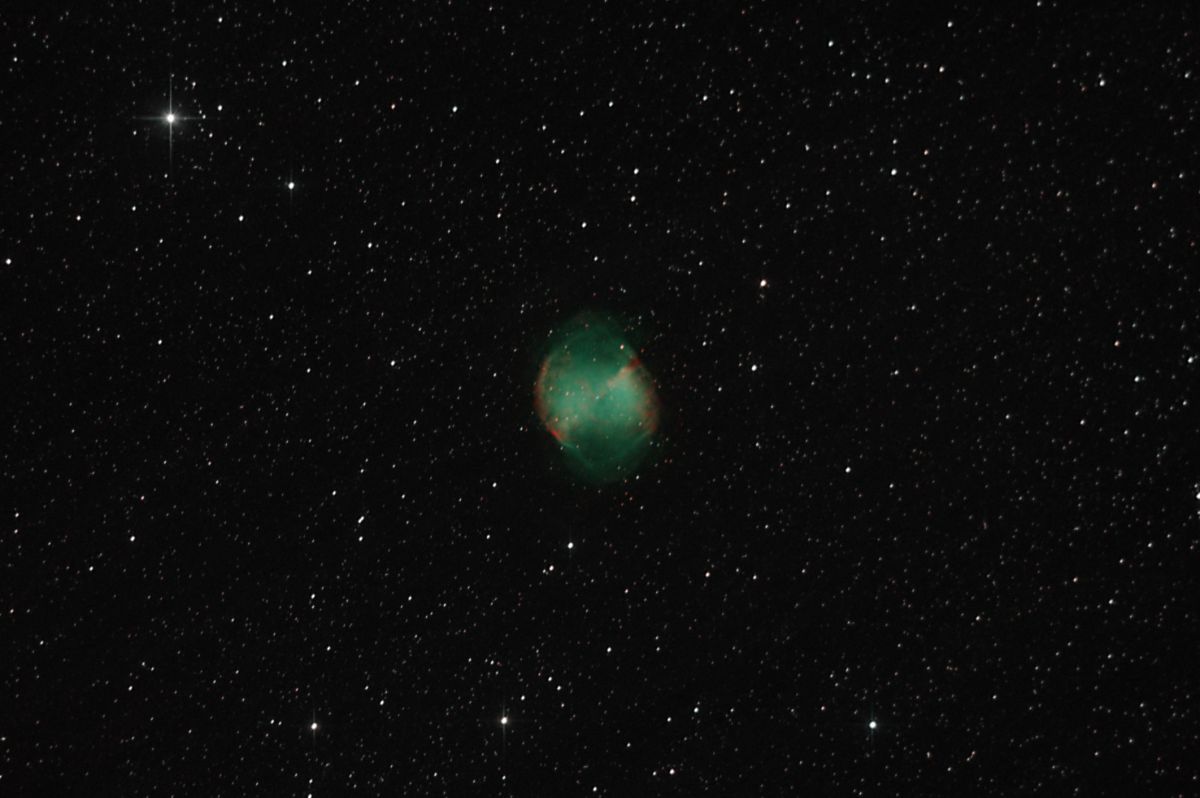 M27 Hantelnebel mit kleiner Ausrüstung