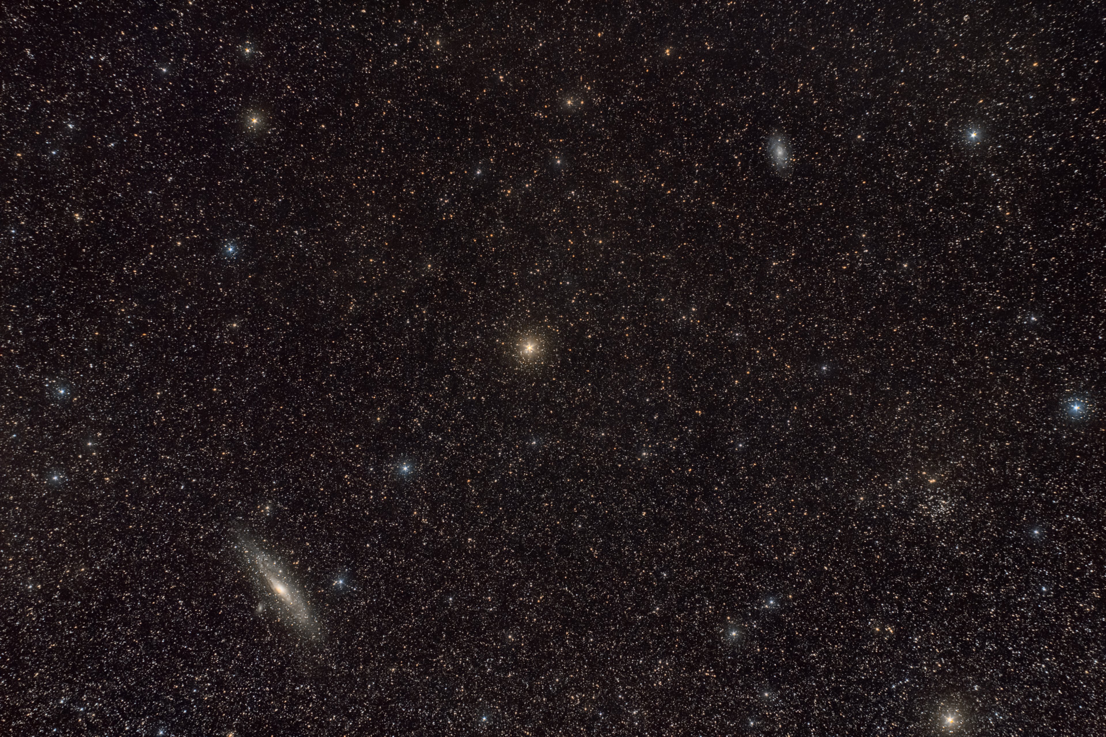 M31+M33 widefield.jpg