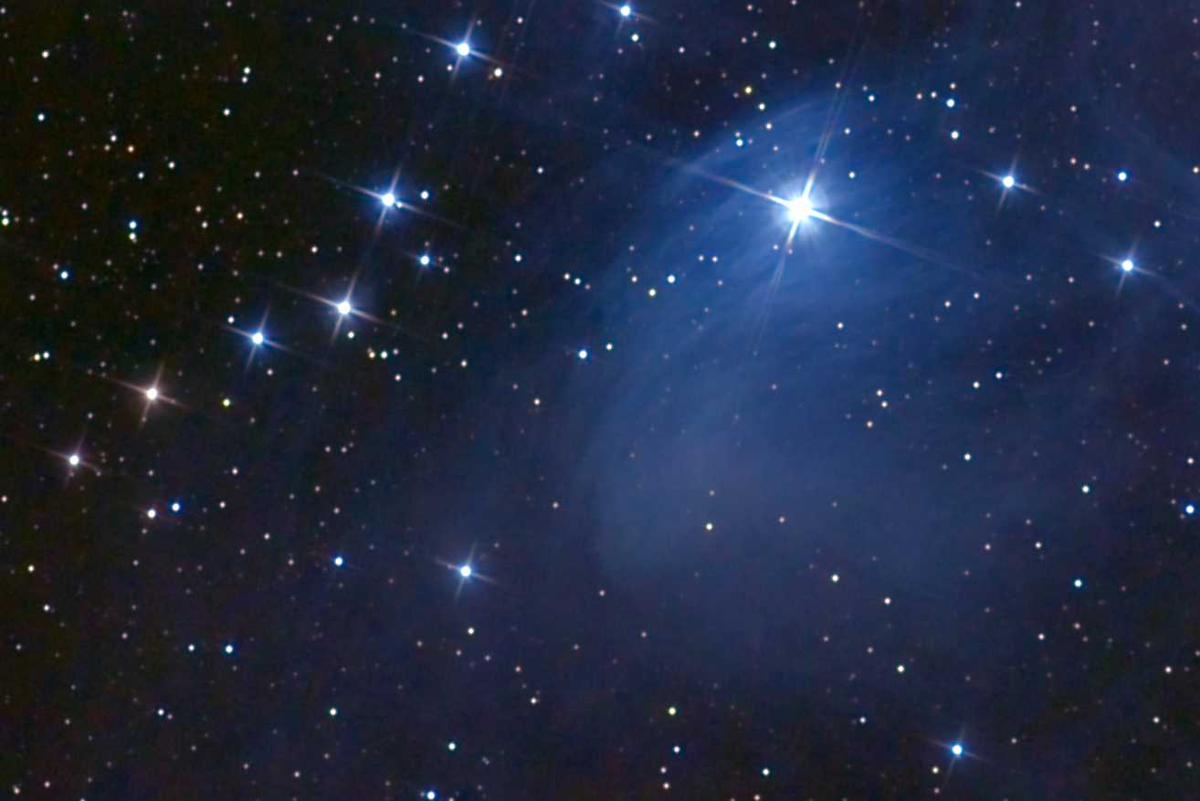 M45_2h08min_je-90sec-Frames_Nikon-D5100_6z-420mm_DSS_FW-Gl-Schaerf_PL-cut-Hist-Saett_Merope_05Okt2016.jpg