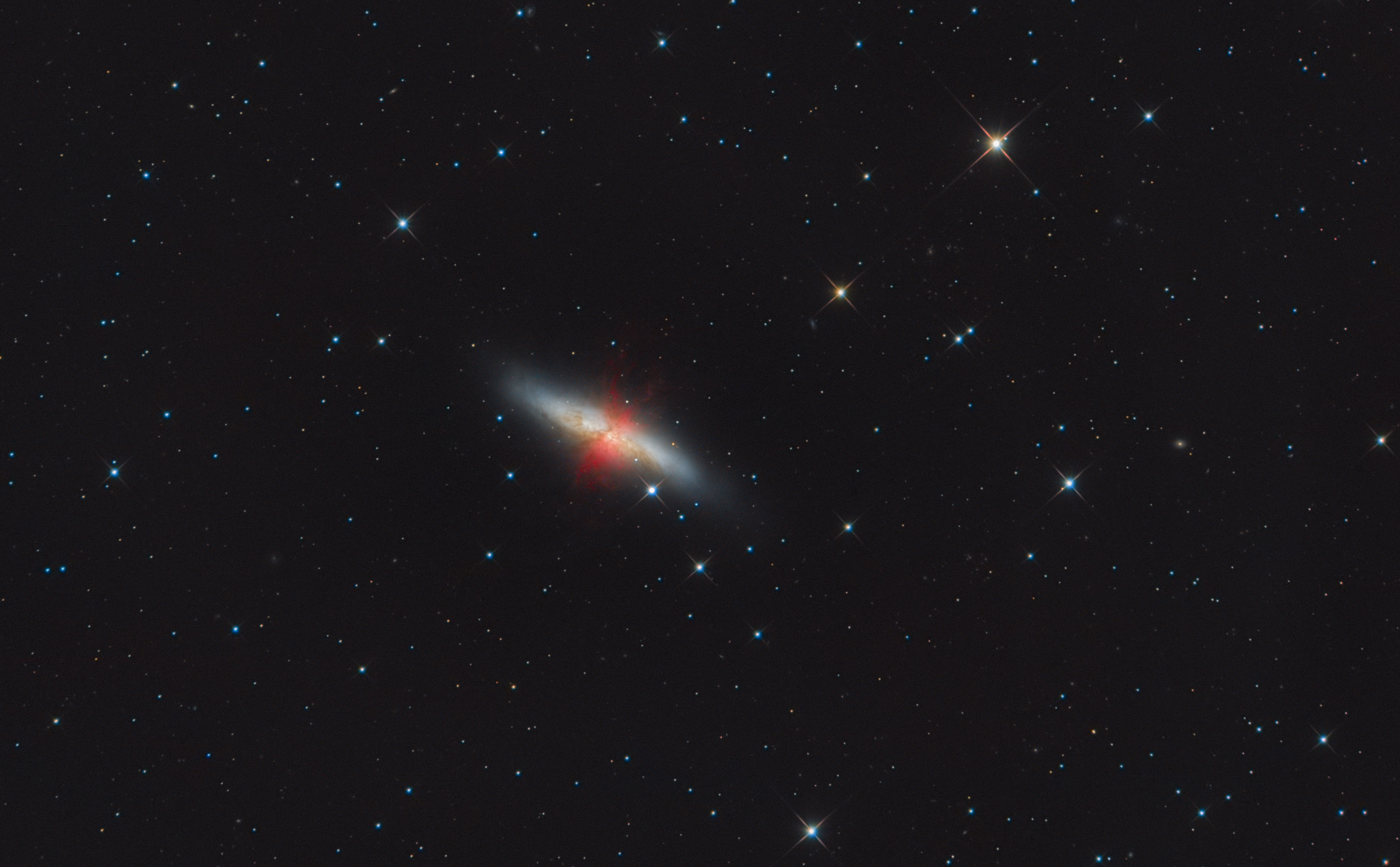 M82 vom Stadtrand