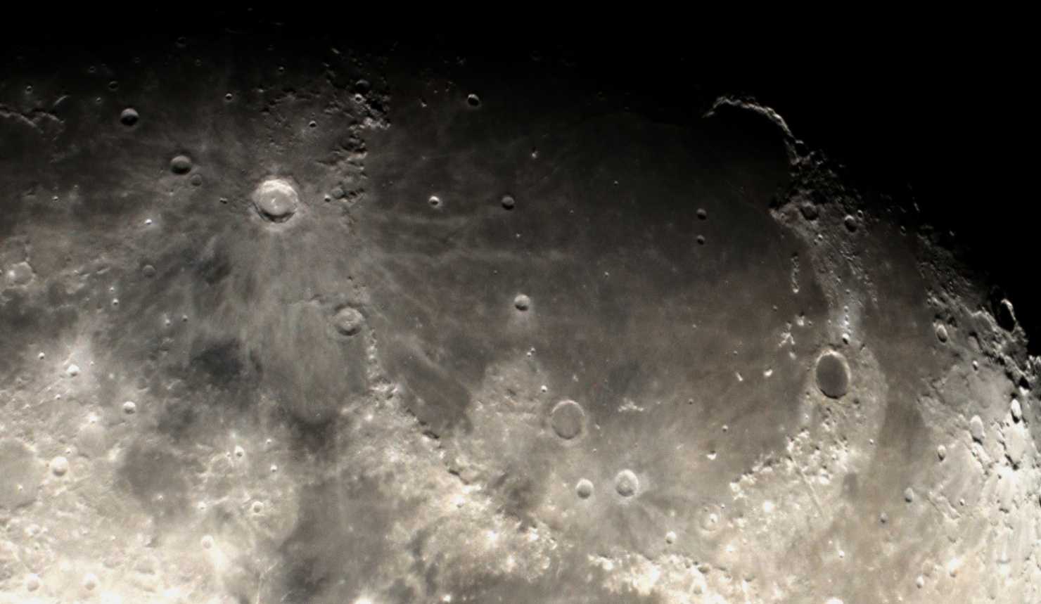 Mond 11.3.2014 - 21.32 Uhr.jpg