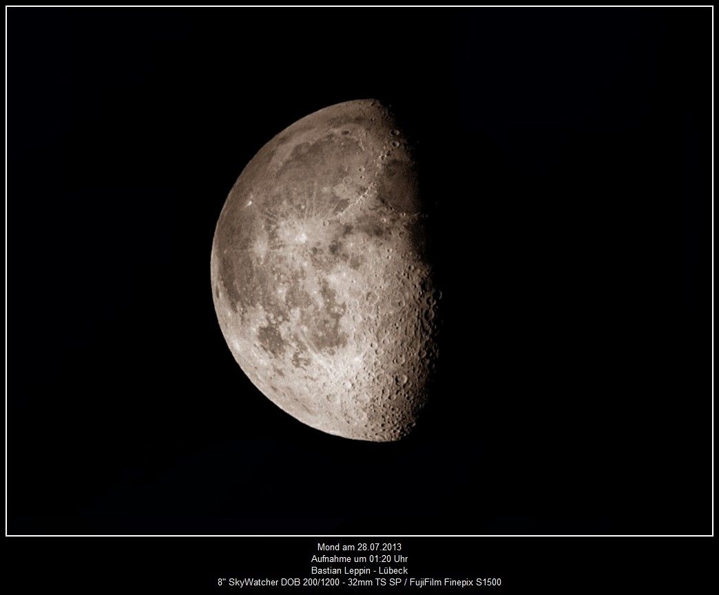 Mond am 28.07.2013
