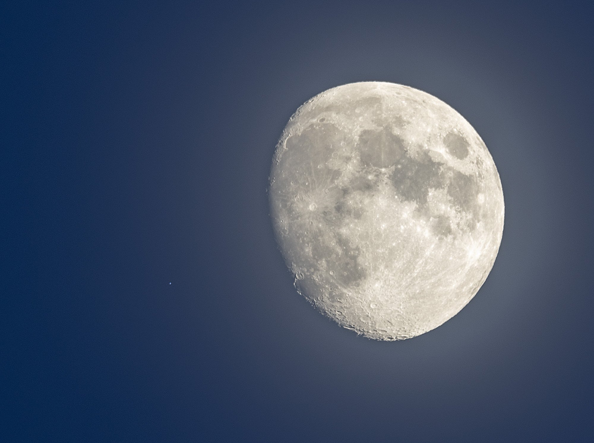 Mond bei Regulus am 29.3.26