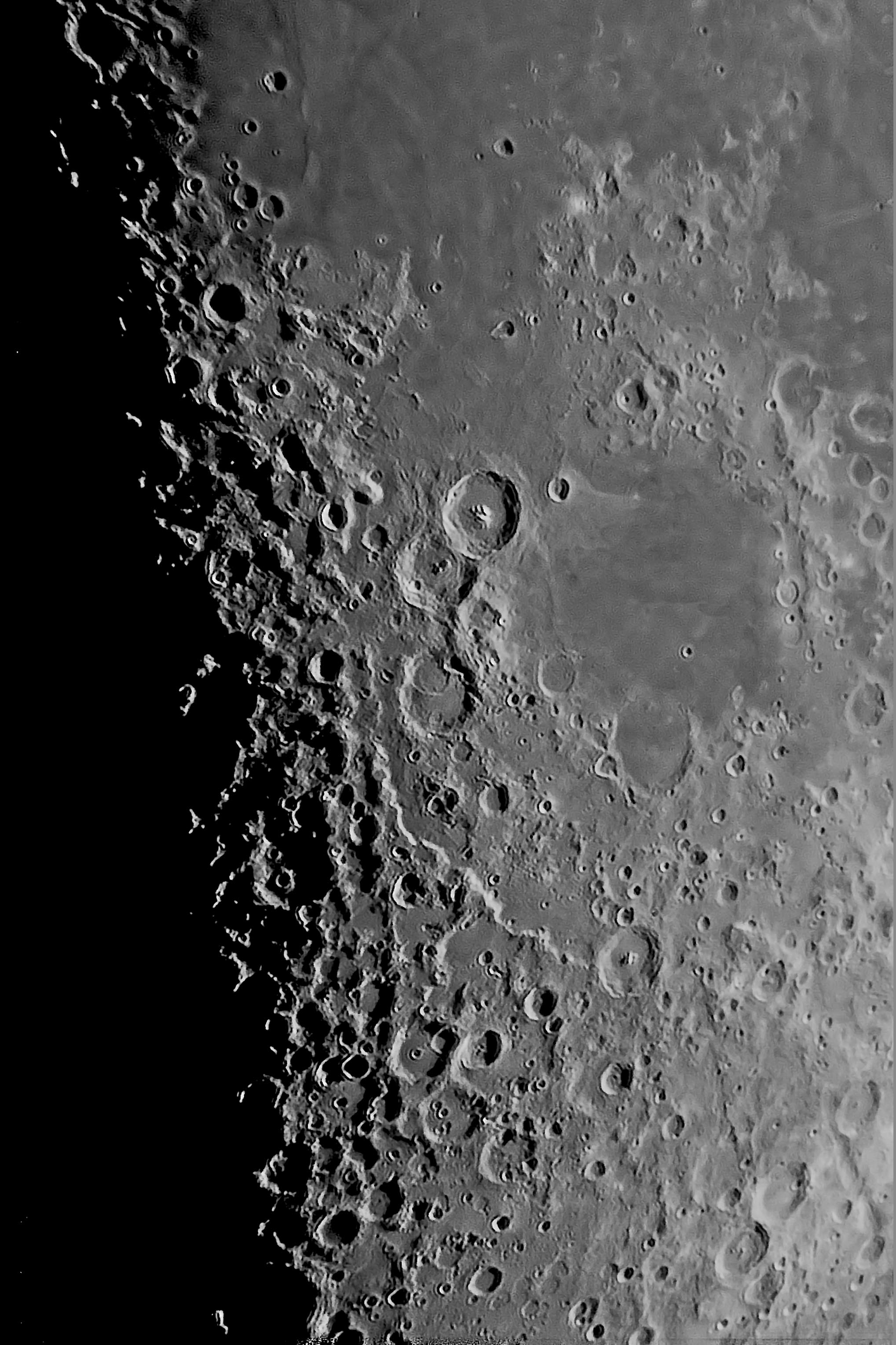 Mond - Blow up mit Telezoom  (2023-04-26 21:42)