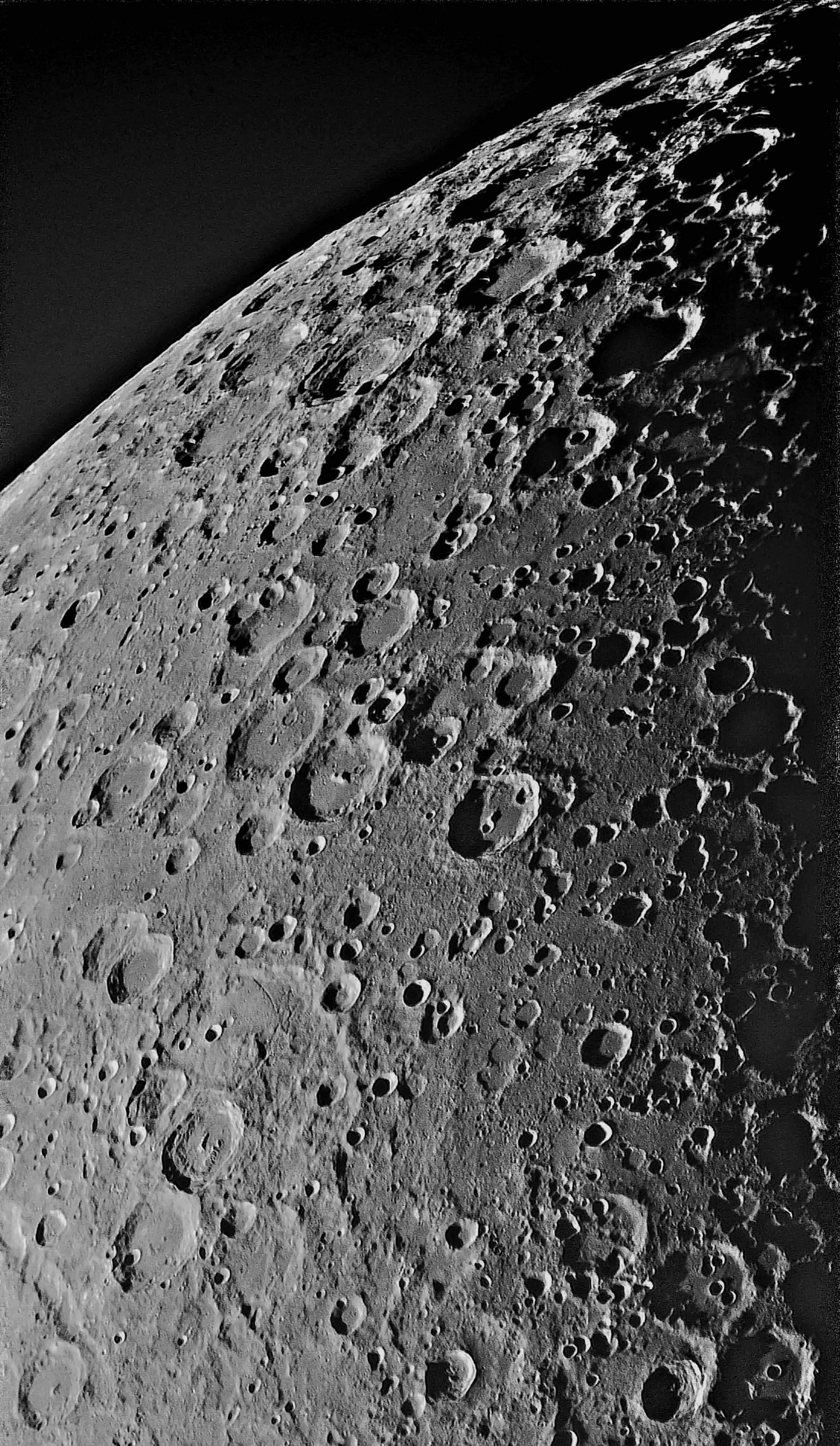 Mond (Detail) am 2024-04-14 21:38 mesz