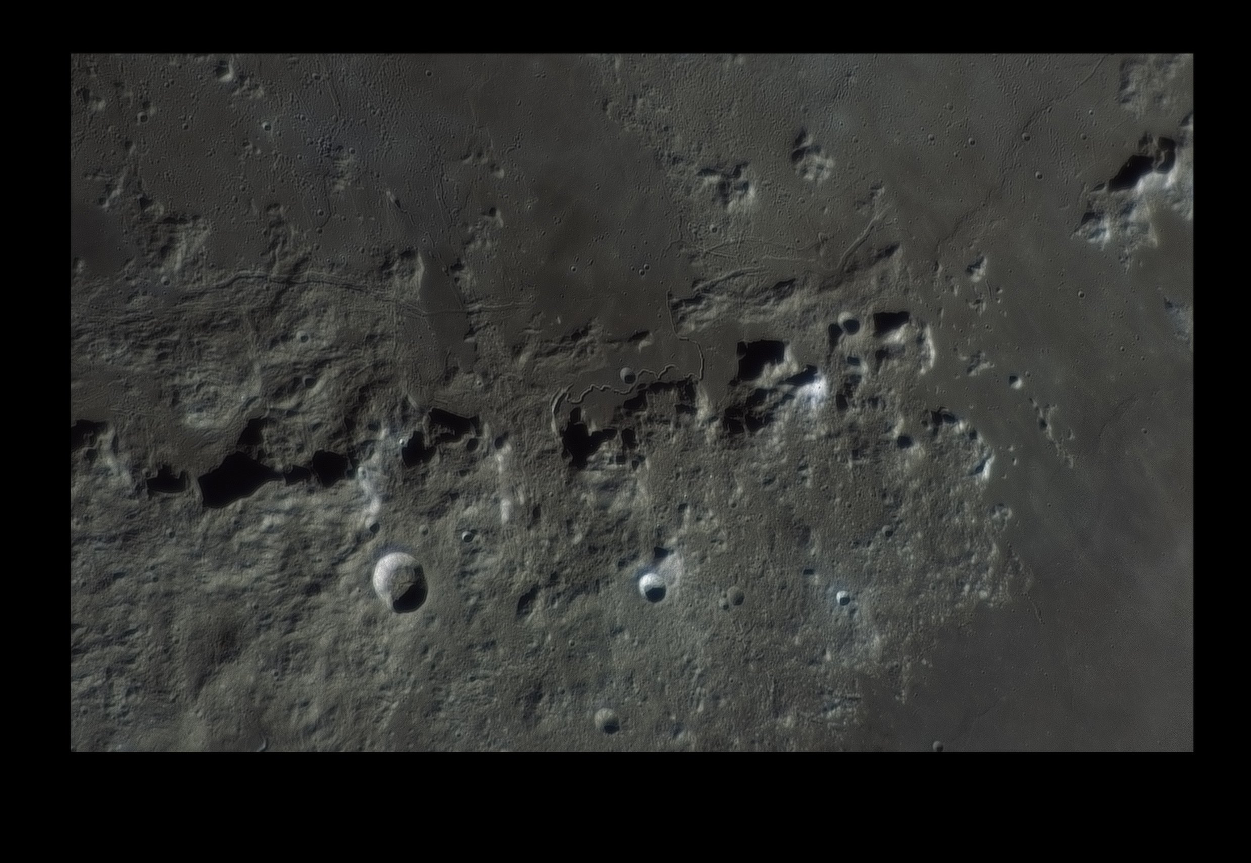 Mond Hadleyrille.jpg