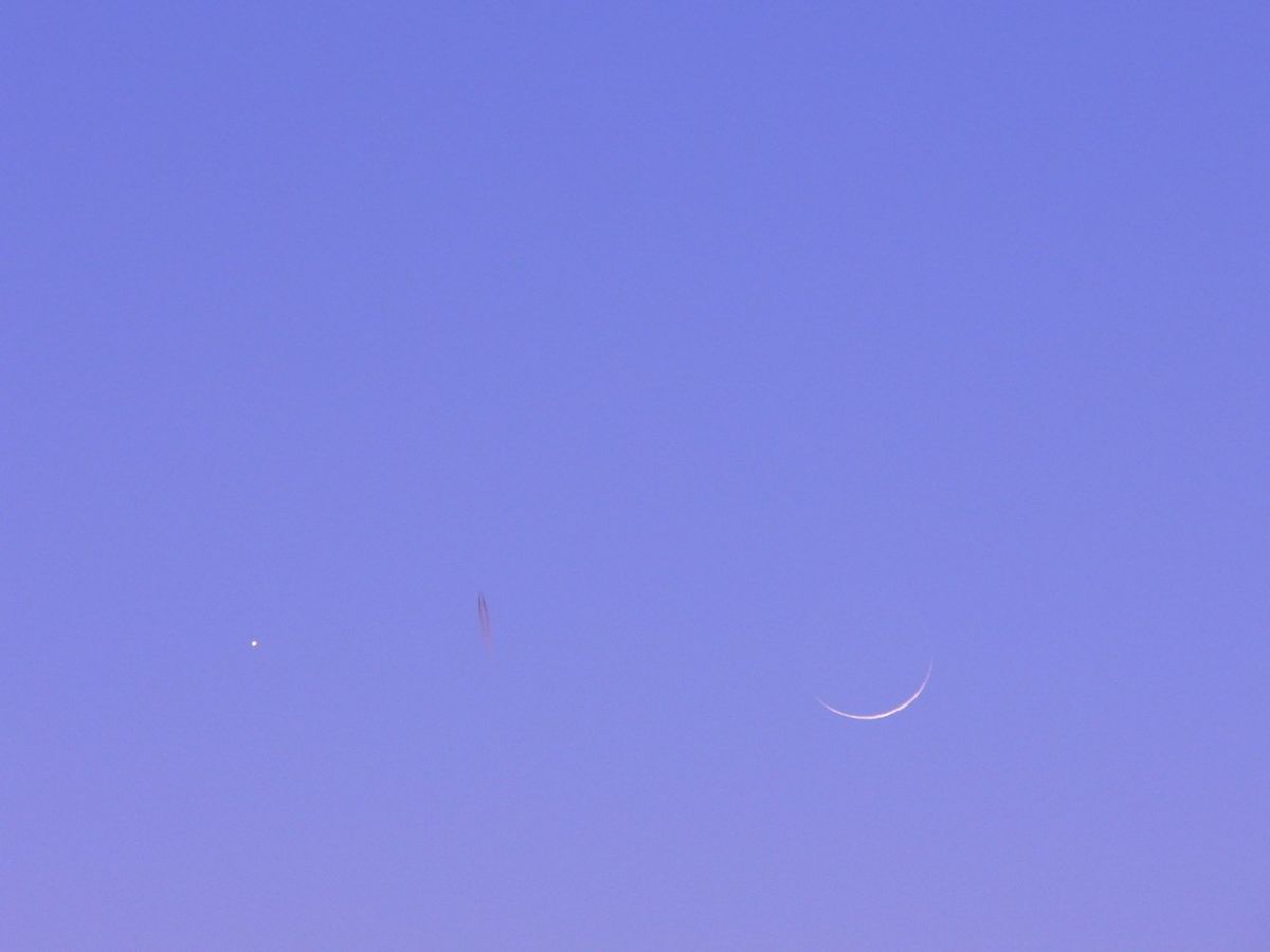 mond jupi flieger.jpg