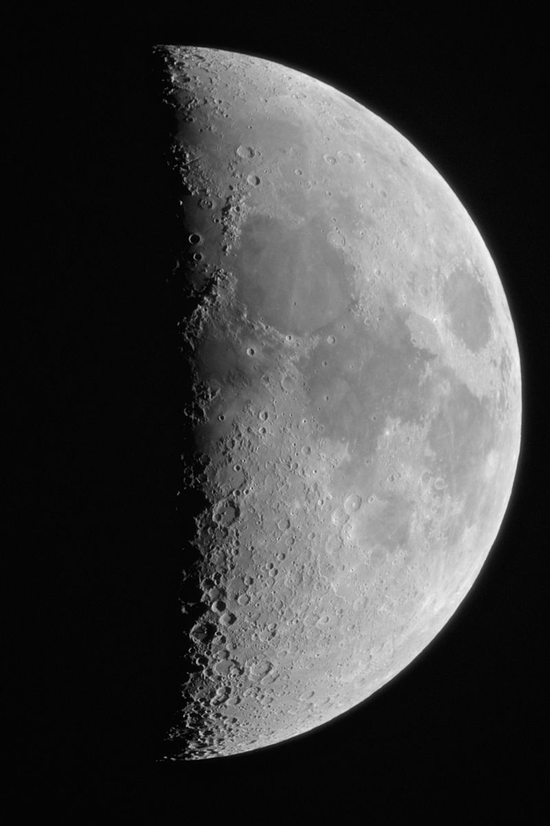 Mond mit Teleobjektiv bei 1120mm