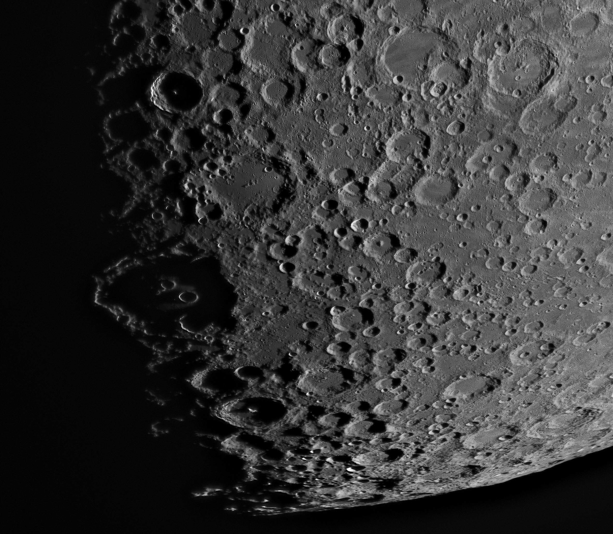 Mond Südrand.jpg