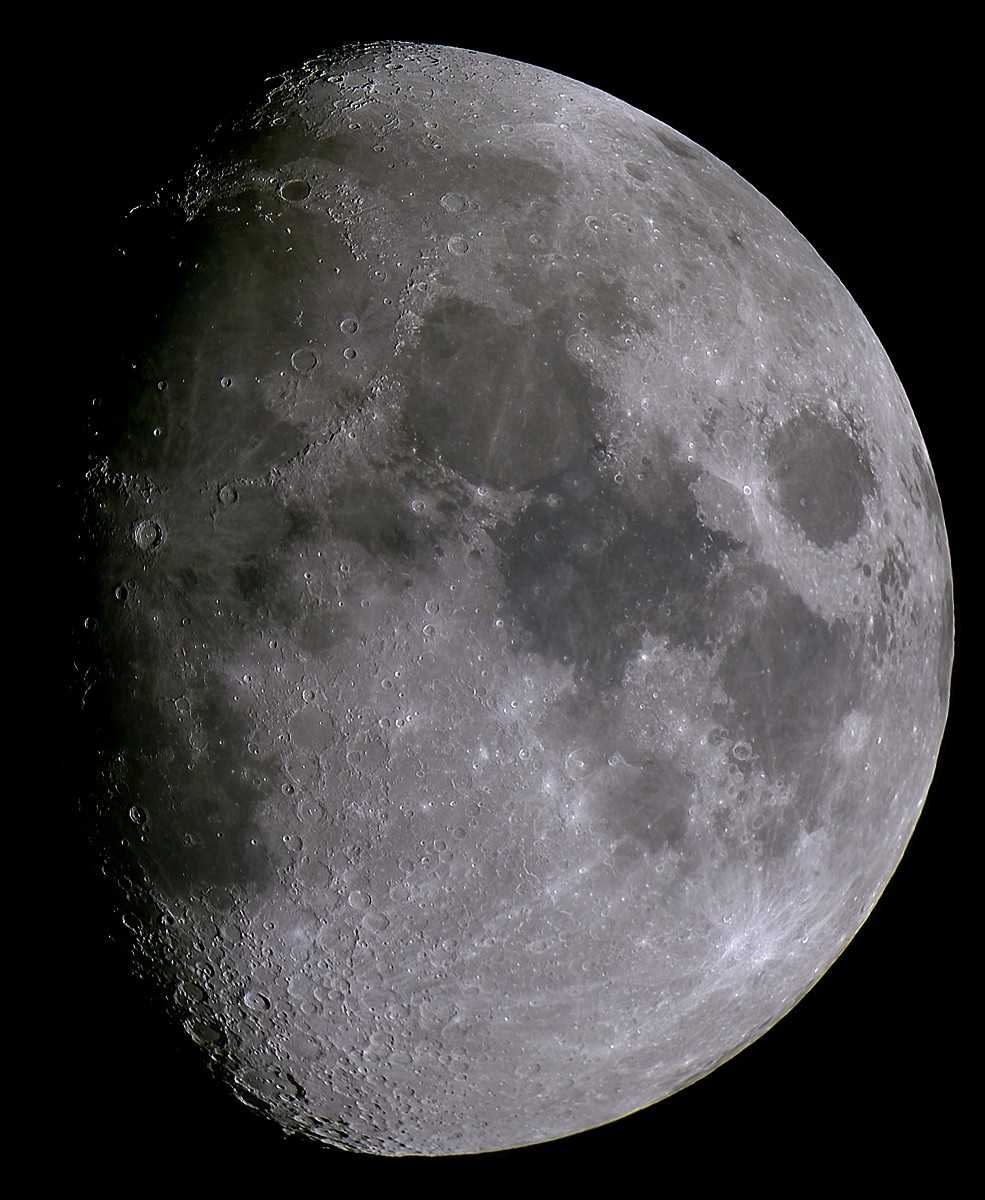 Mond vom 9.2.14 - Farbversion