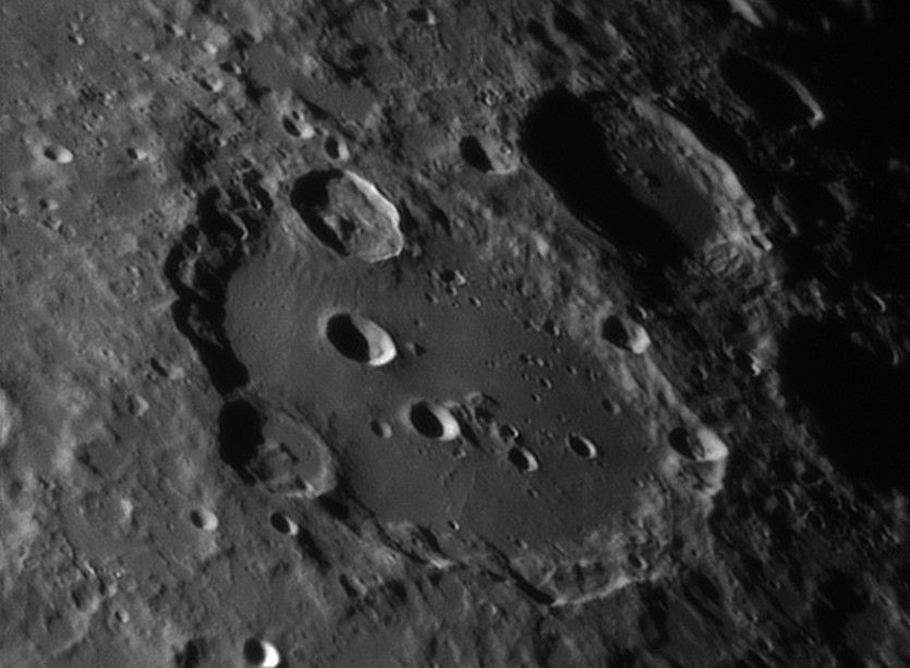 Mond_0030 11-11-05 21-16-45_5.jpg