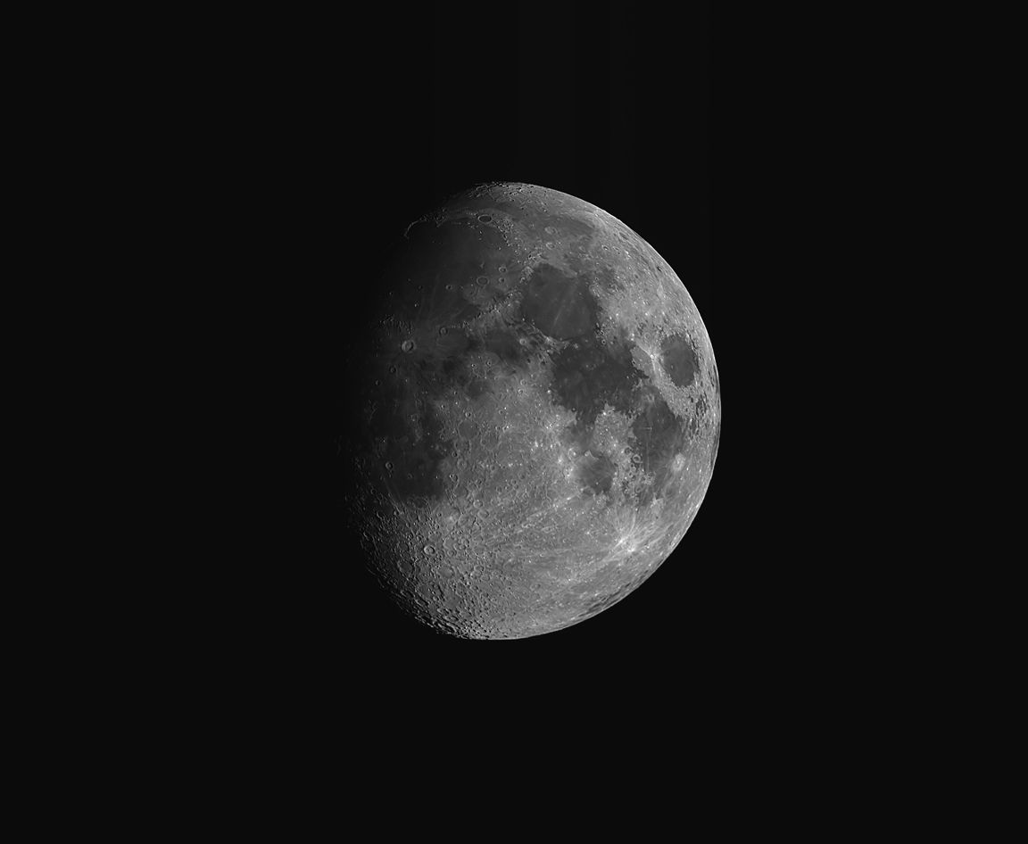 Mond_1200.jpg
