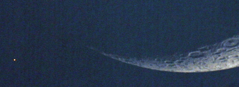 Mondsichel begegnet Aldebaran im Sternbild Stier Bild 2 verkleinert.png