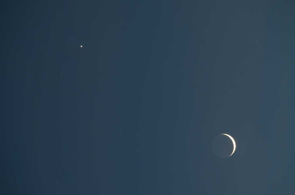 Mondsichel bei Venus