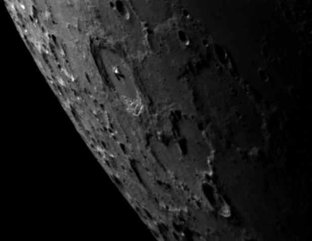 moon 123.jpg