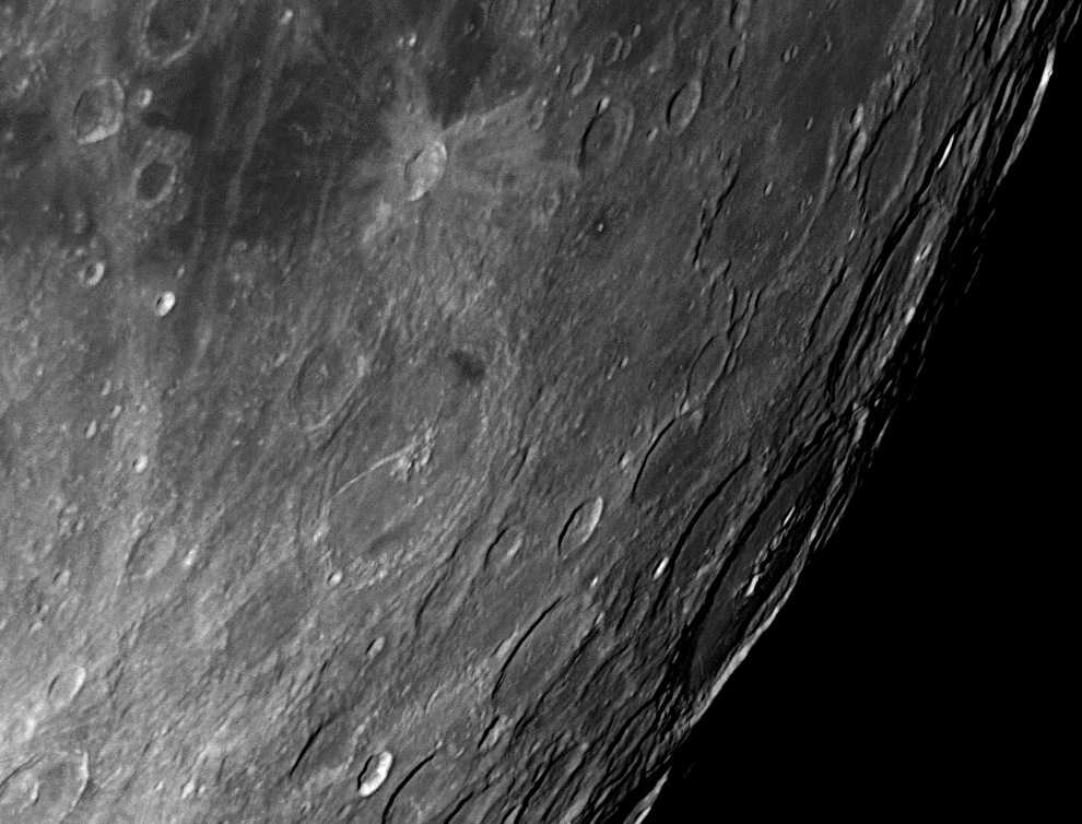 Moon_141424_1.jpg