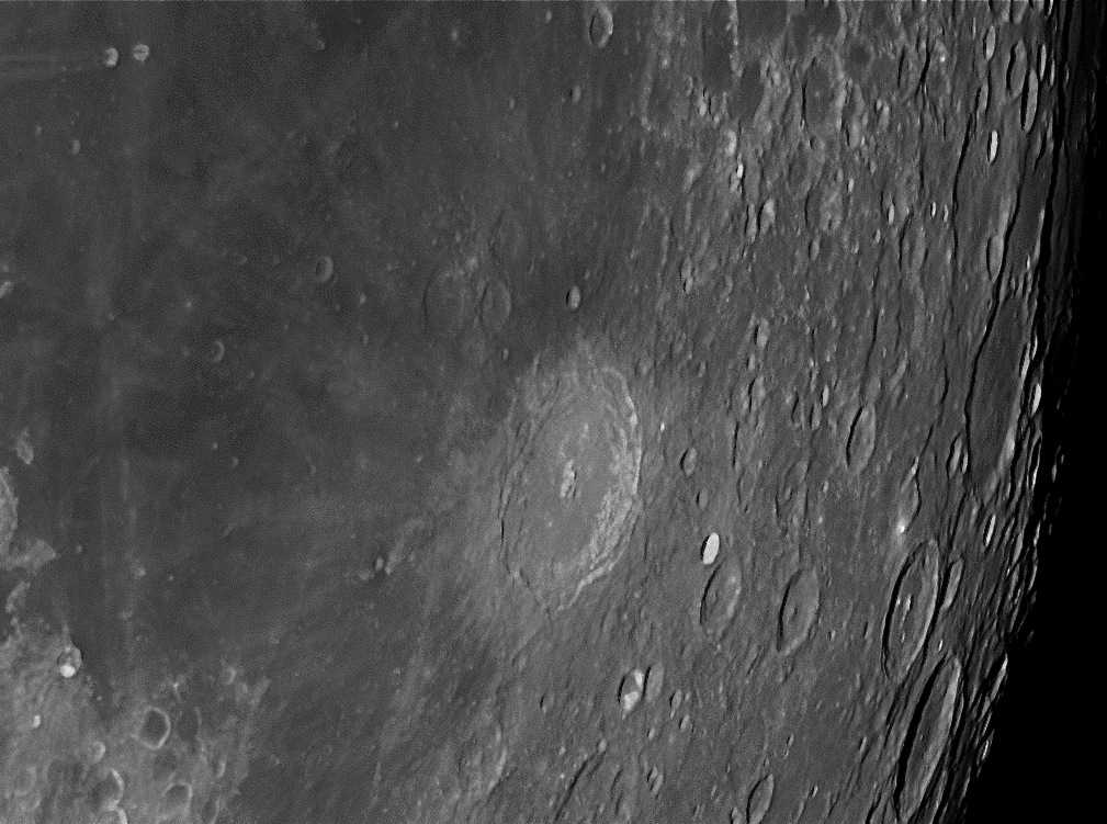Moon_141832_1.jpg