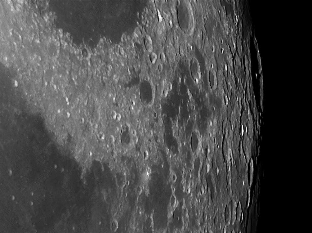 Moon_142134_1.jpg