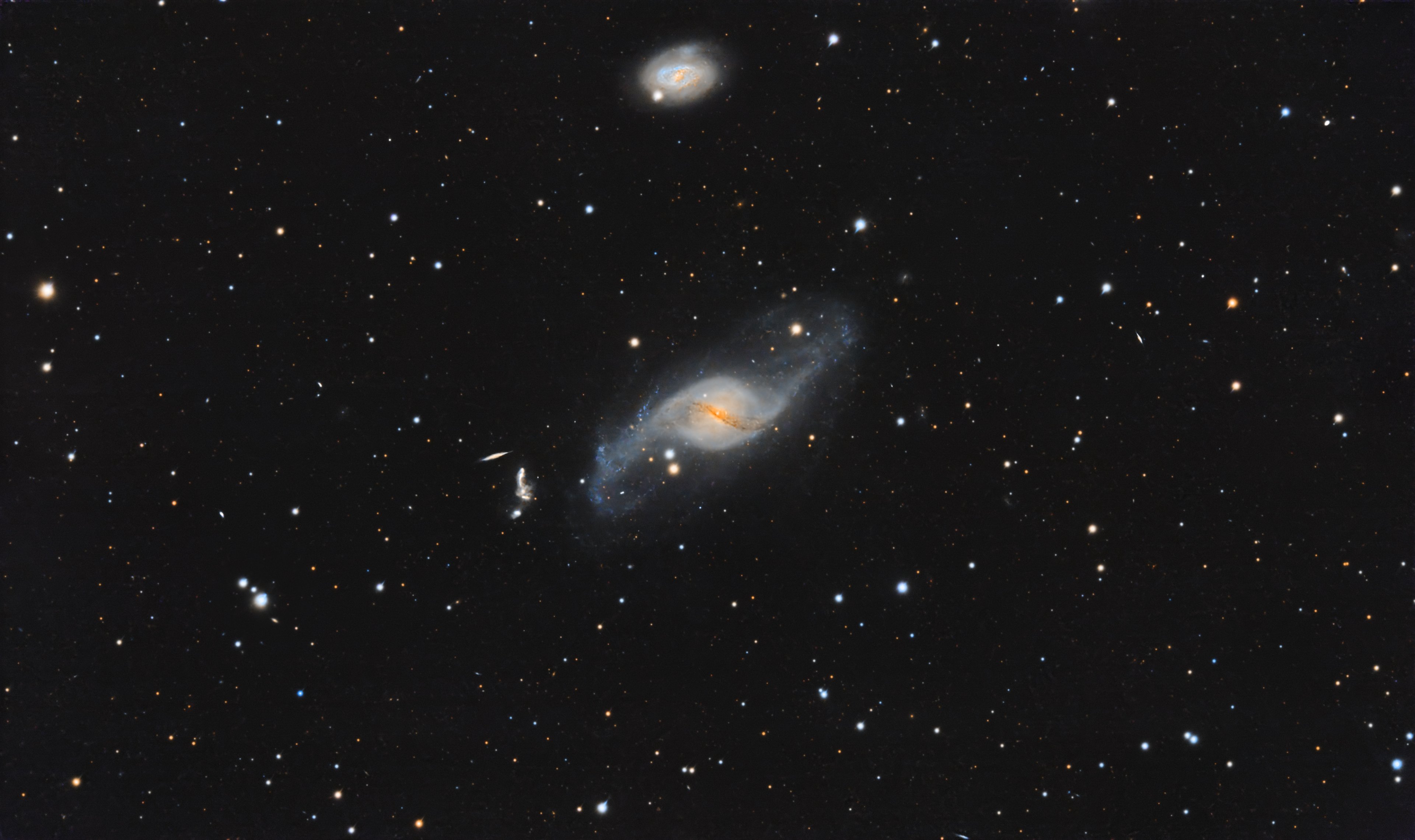 NGC 3718