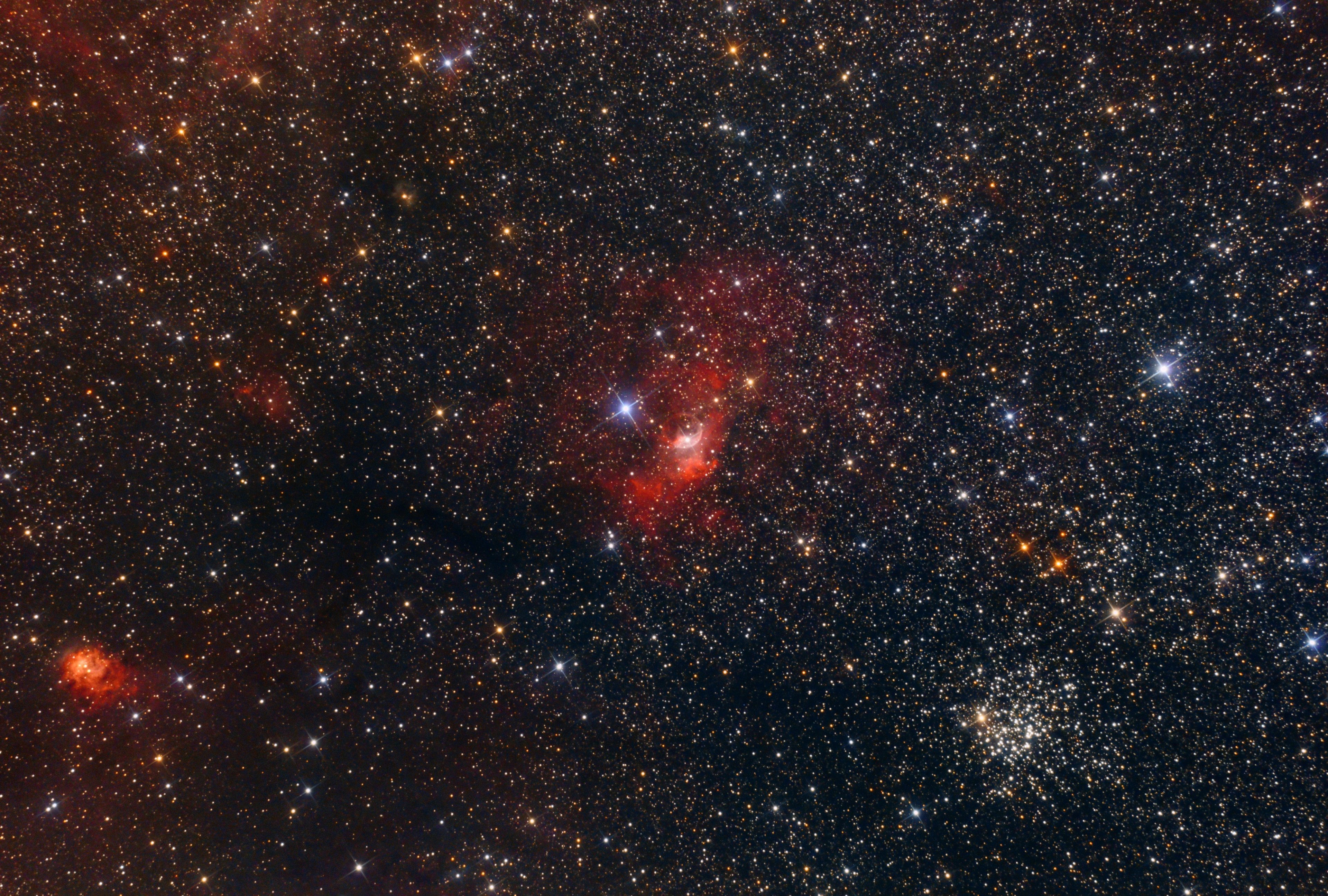 NGC 7635 Bubble-Nebel, Höhlennebel und Salz und Pfeffer.jpg