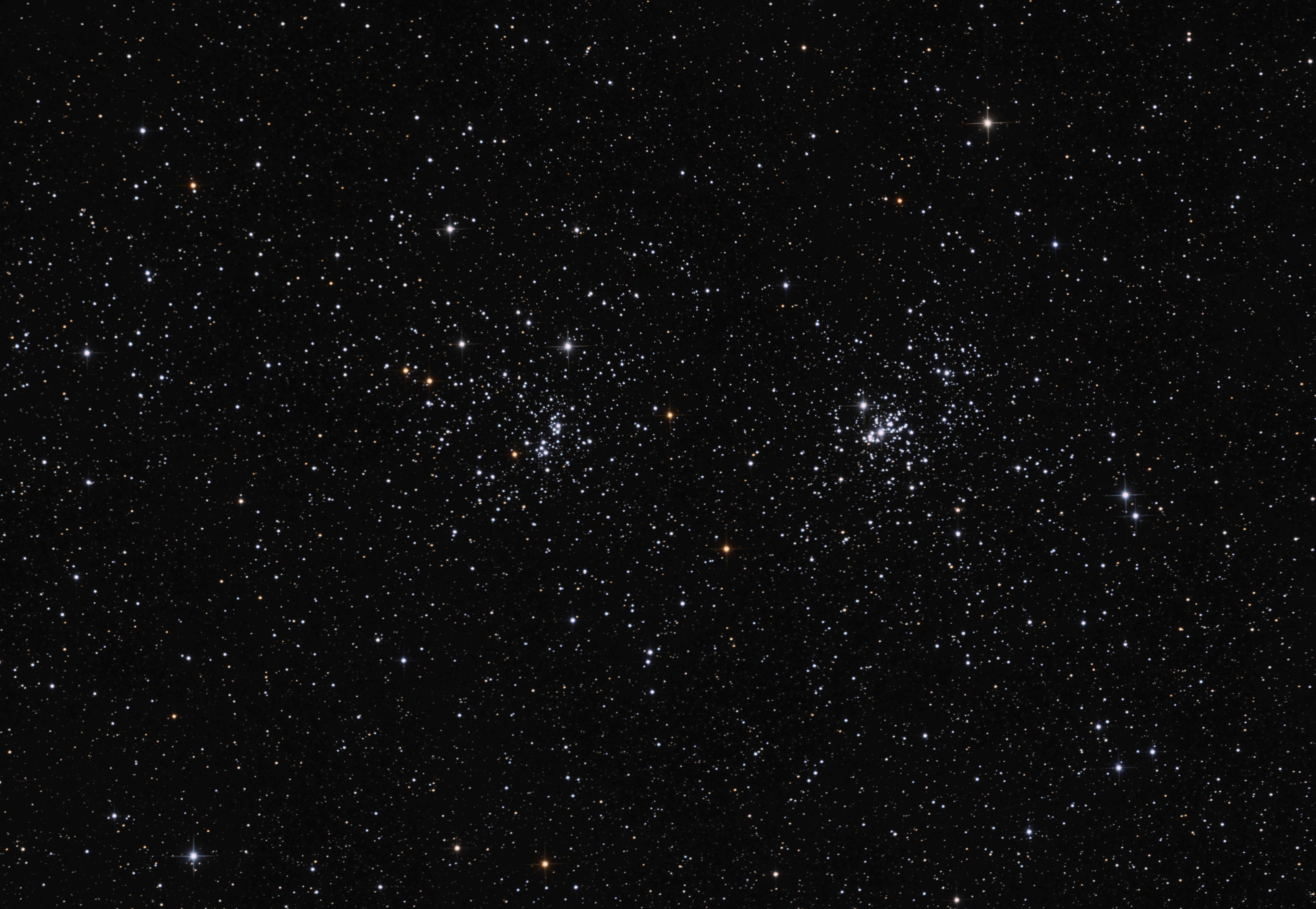 NGC 869-884_H+Chi Per.jpg