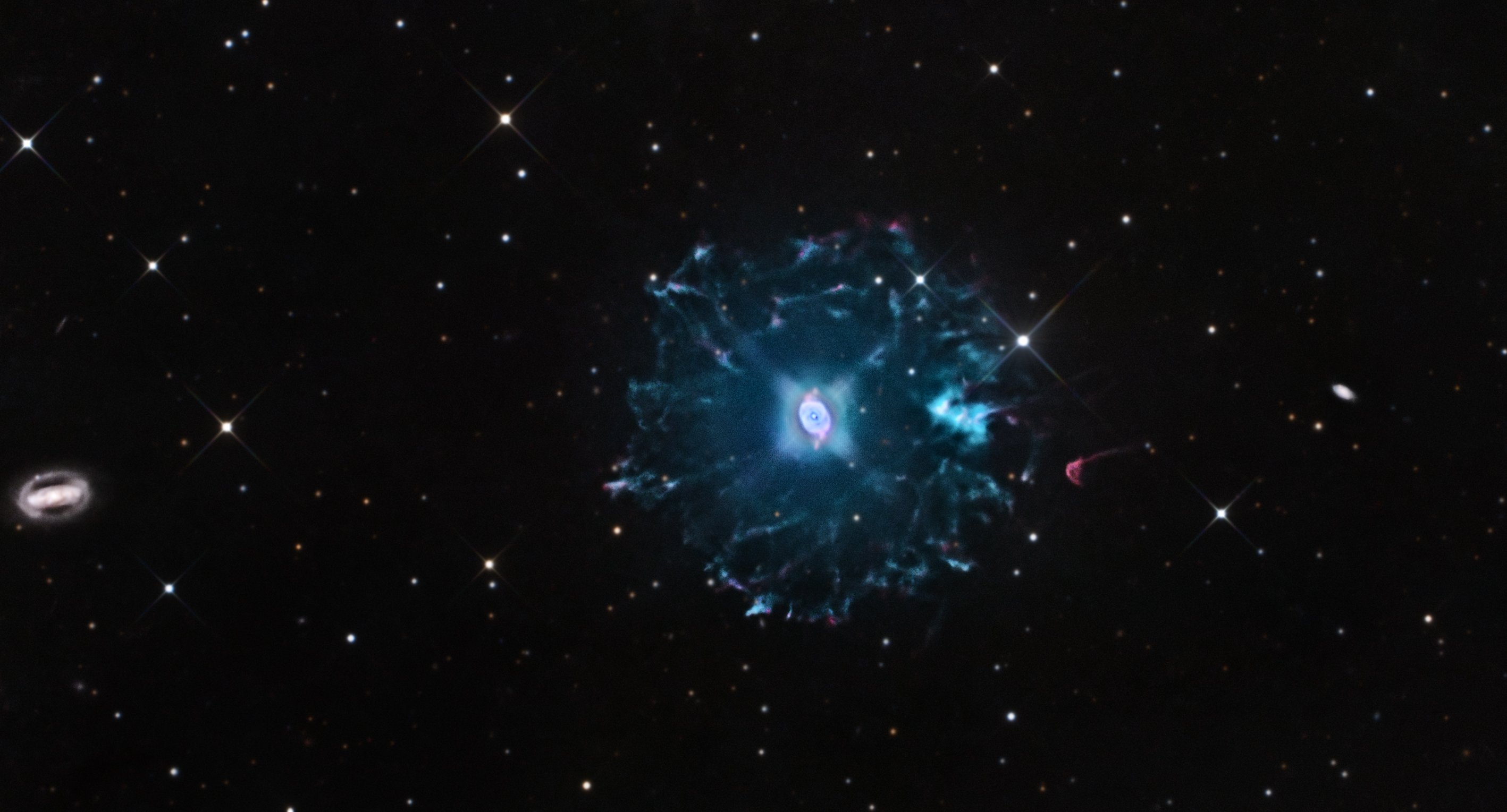NGC6543_QHYminiCam8_TSRC1264_30x16_300626.jpg