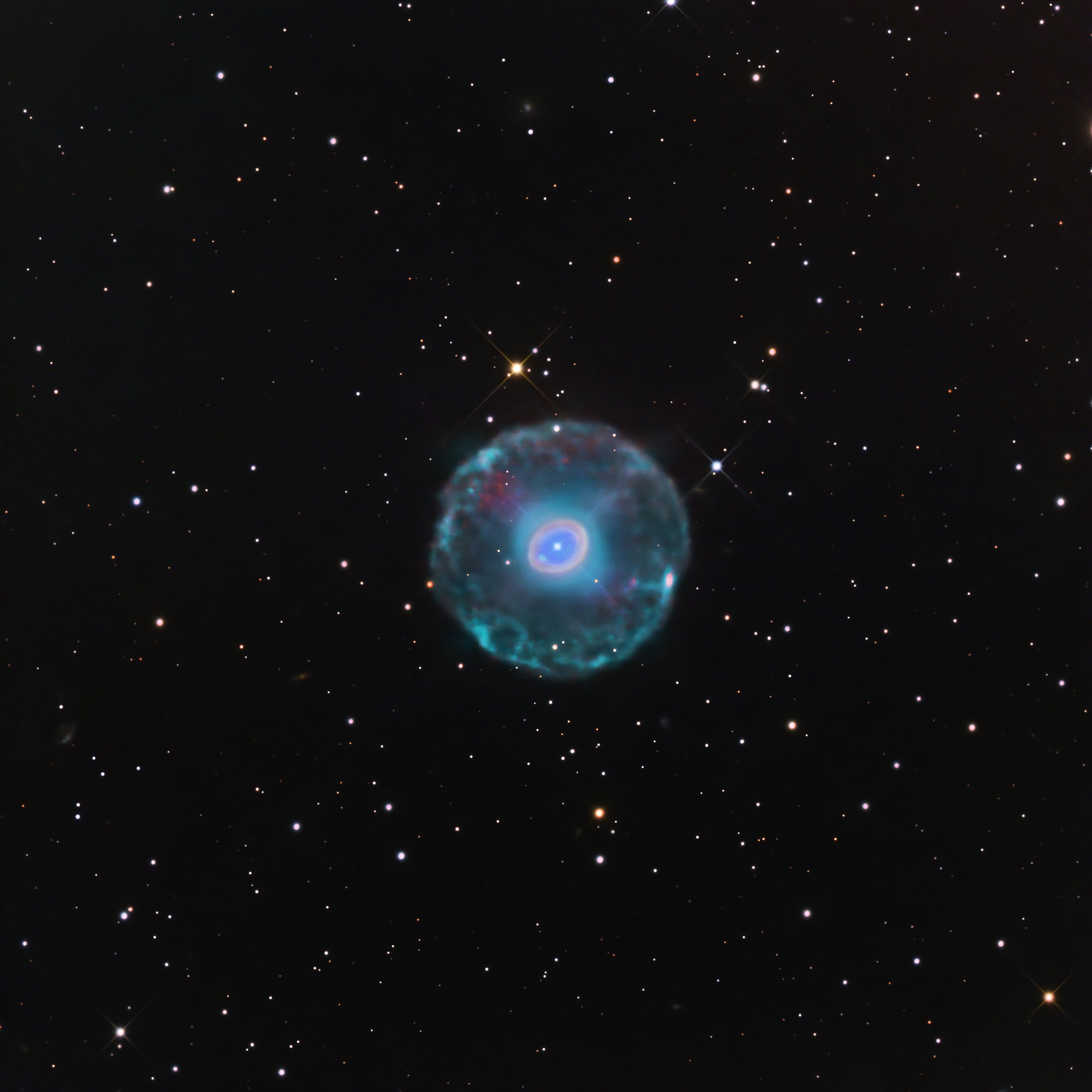 NGC6826_QHYminiCam8_RGBHaOIII_30x30_TSRC1264_100826.jpg