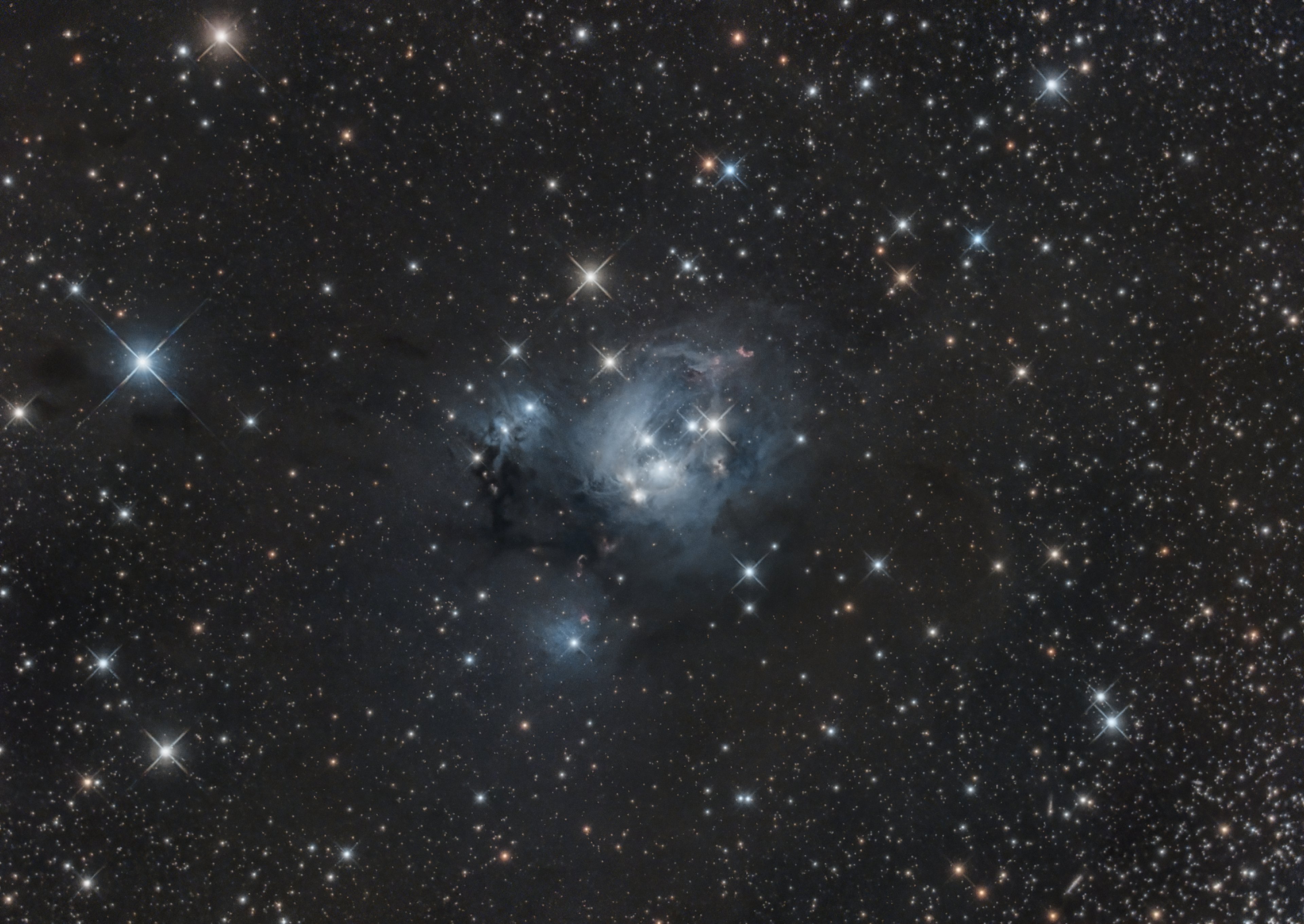 NGC_7129-RGB-session_1_session_2_session_3_session_4_session_5-csc-sr-crop-St.jpg