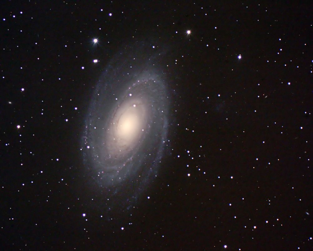 Noch ne Standardkerze: M 81