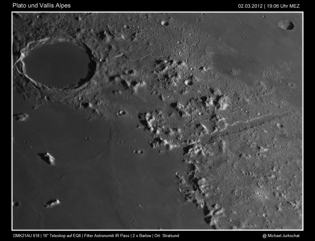 Plato und Vallis Alpes