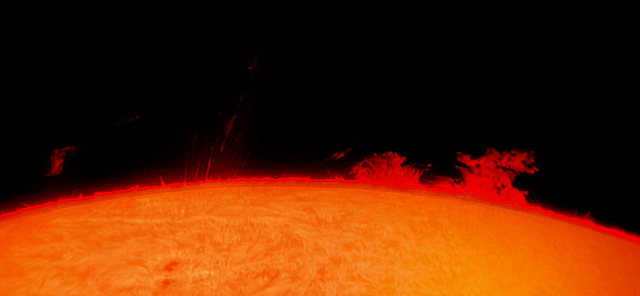 Protuberanzen vom 19 April 2017 von Sonnenfleck 2651 um 11-09 MESZ (1).png