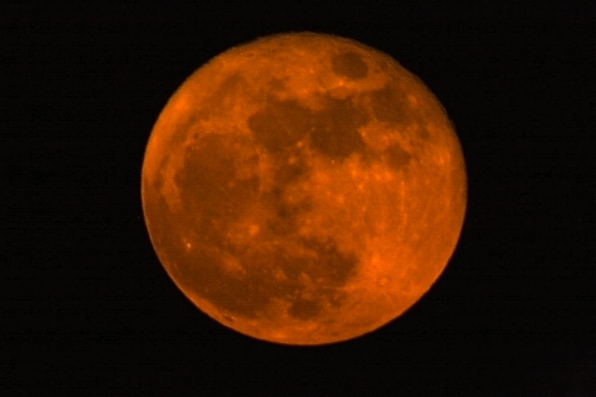 Roter Mond.jpg