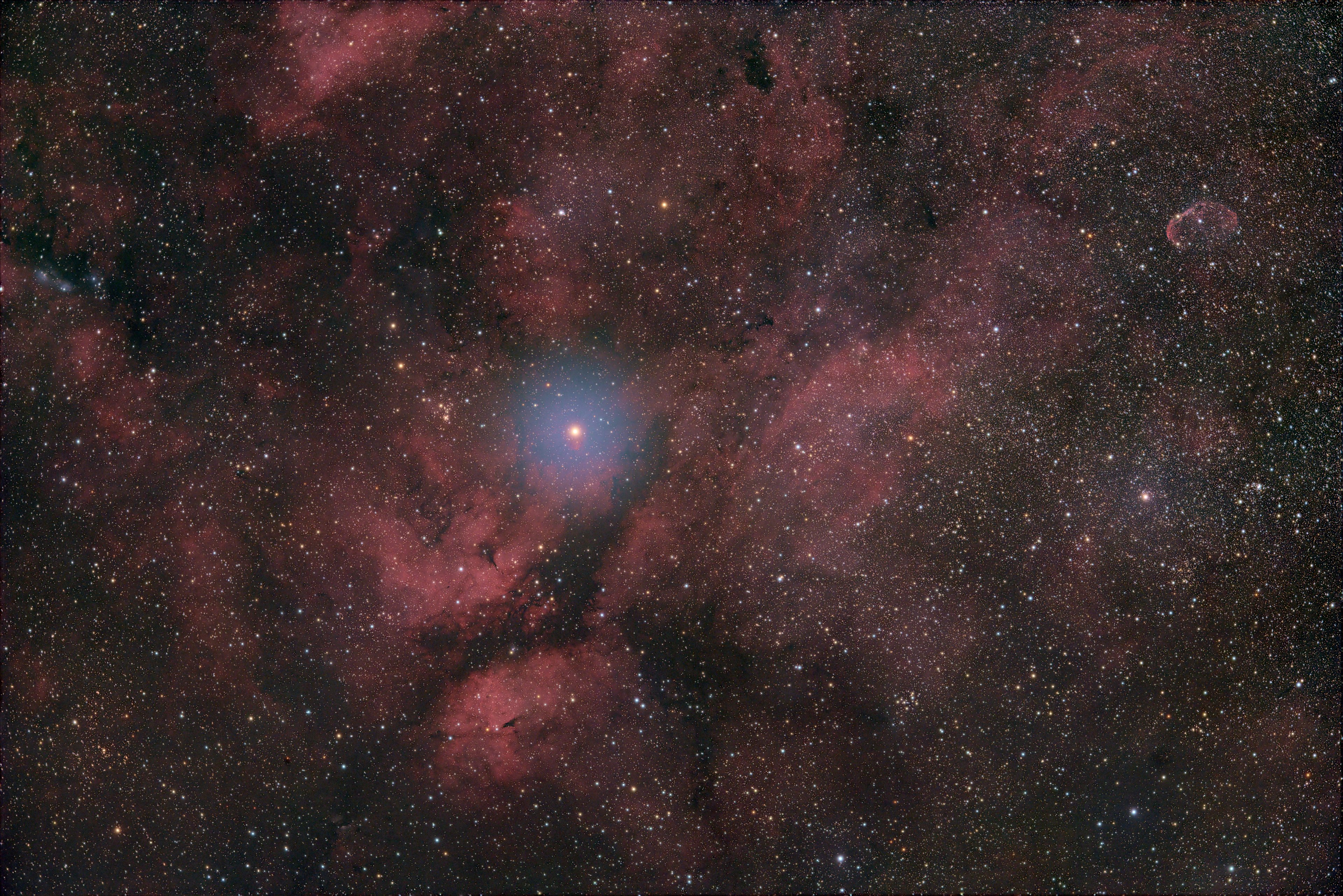 Sadr_NGC6888_NGC6914.jpg
