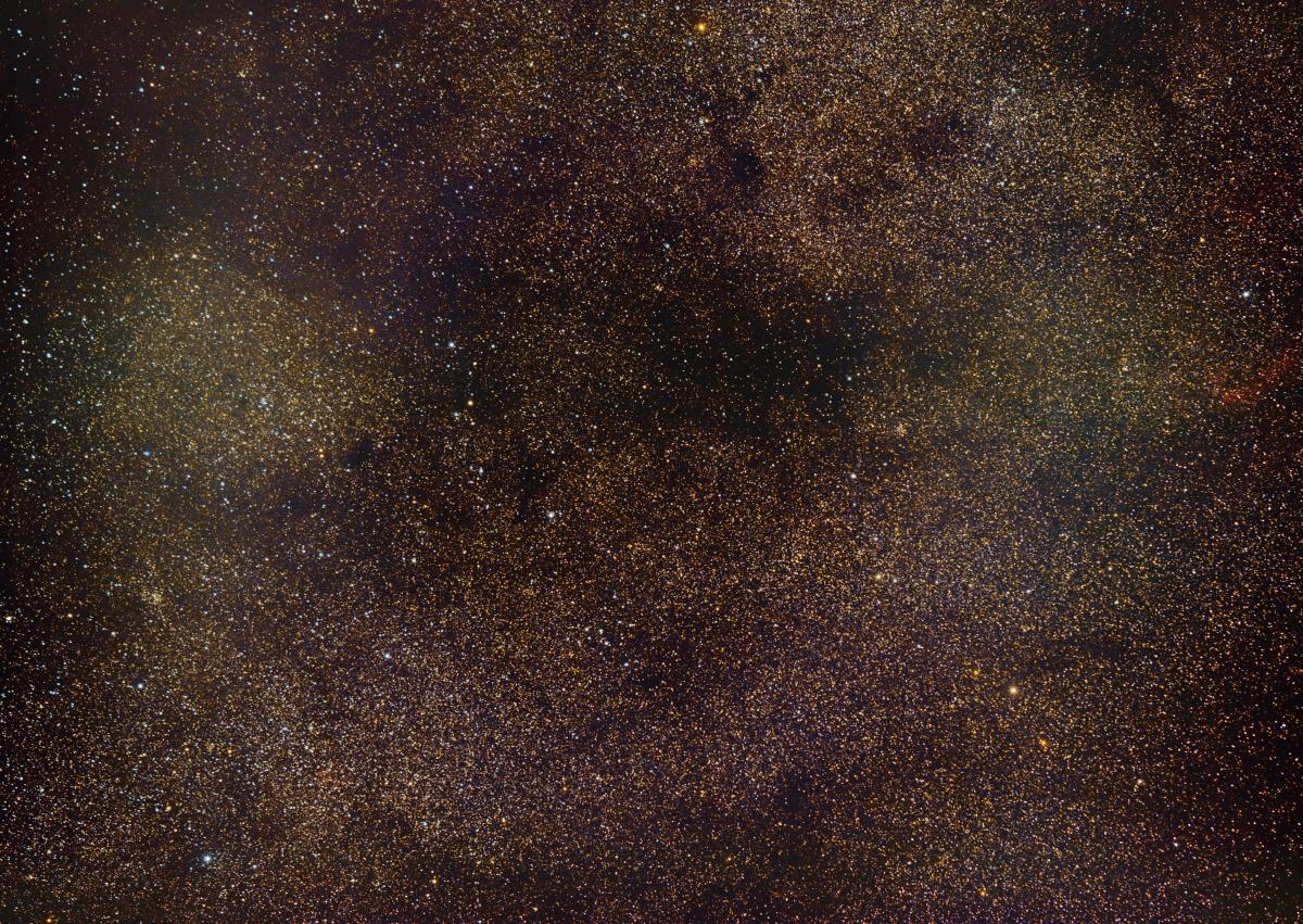 Schwan Nordost Widefield mit Dunkelwolken