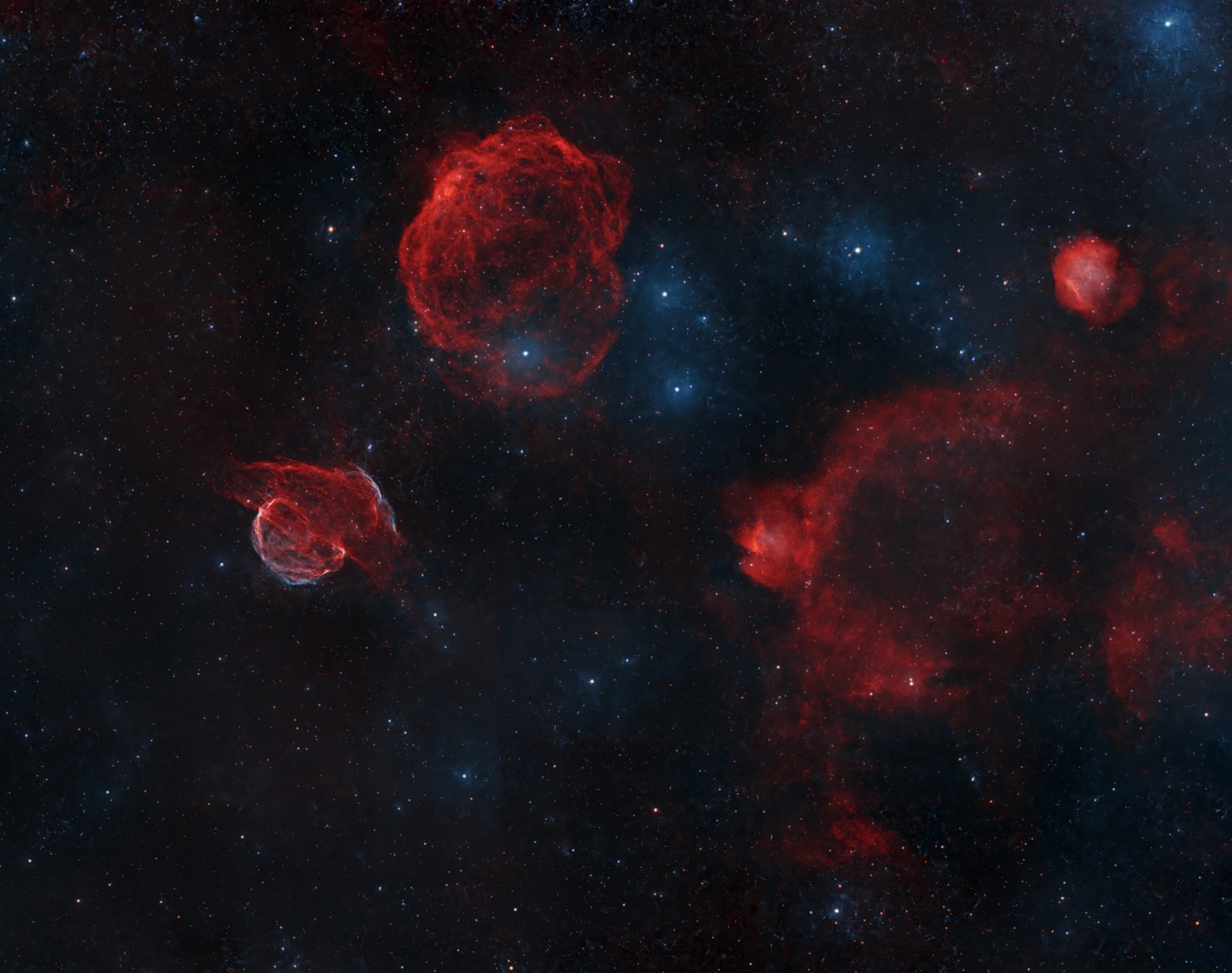 Sh2_224_fHOO_SII_RGBstars_crop