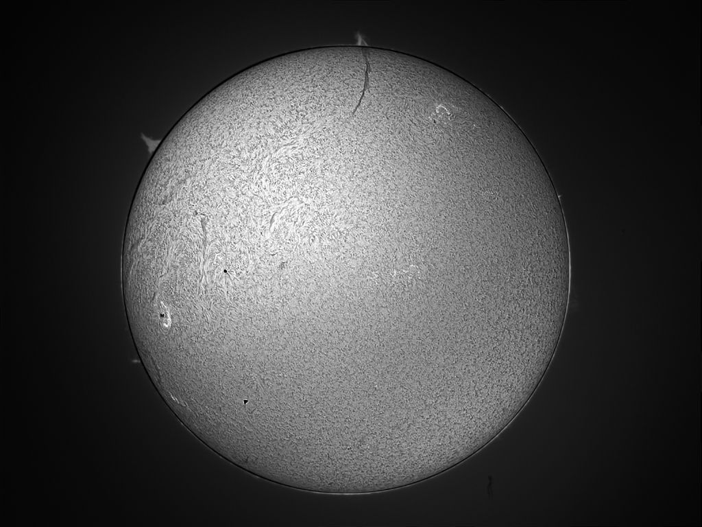 Sonne-1024Px-SW.jpg