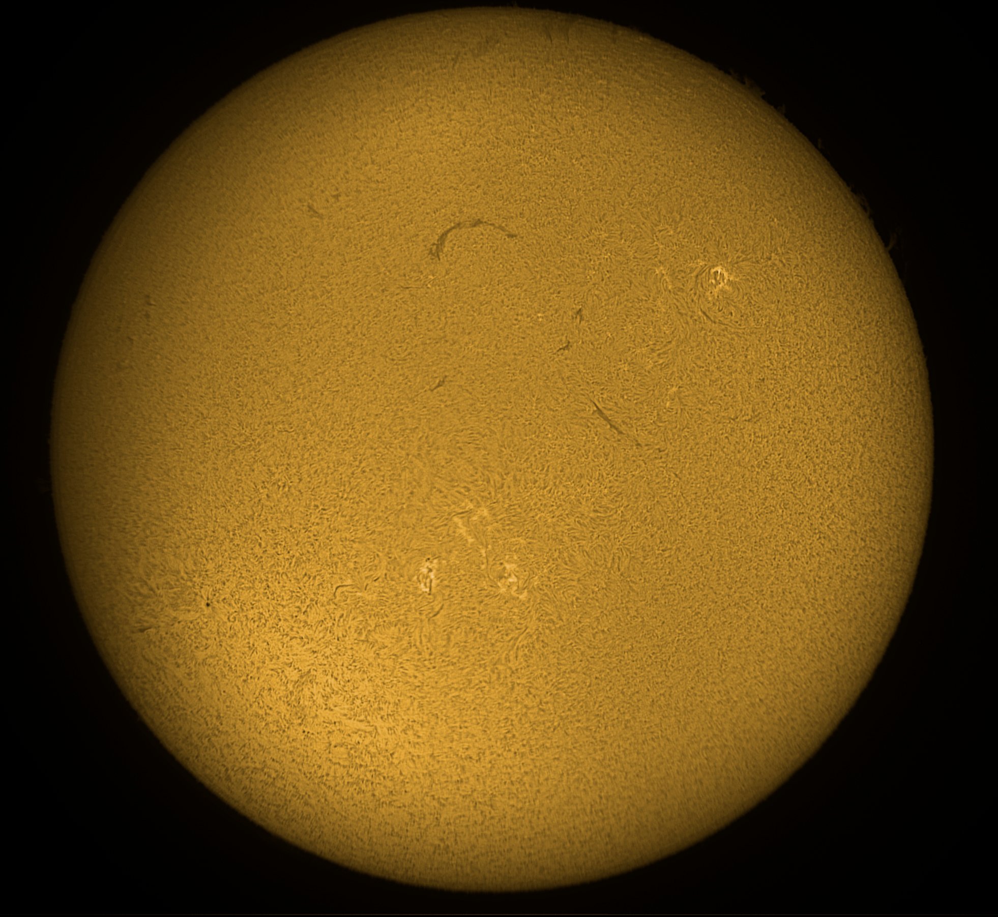 Sonne 2026-1005 400mm QUARK H-Alpha AsPs.jpg