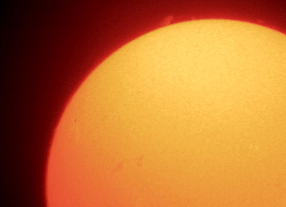 Sonne H-alpha 8.4.11 11:55UT