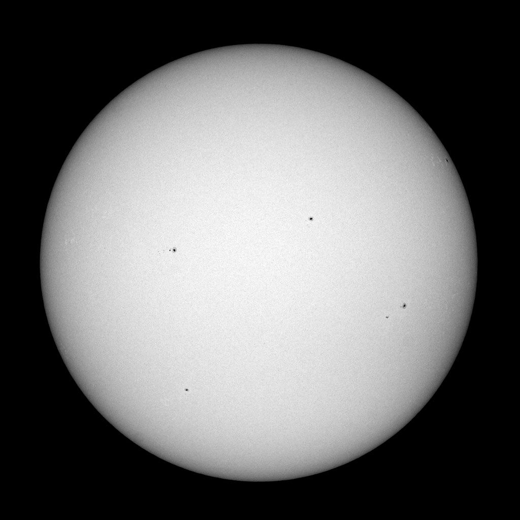 Sonne heute - viele Gruppen, wenig Flecken