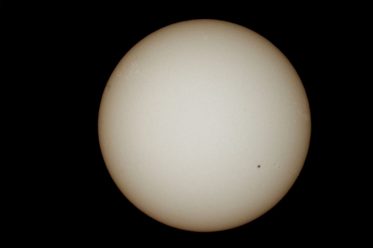 Sonne mit einem Fleck