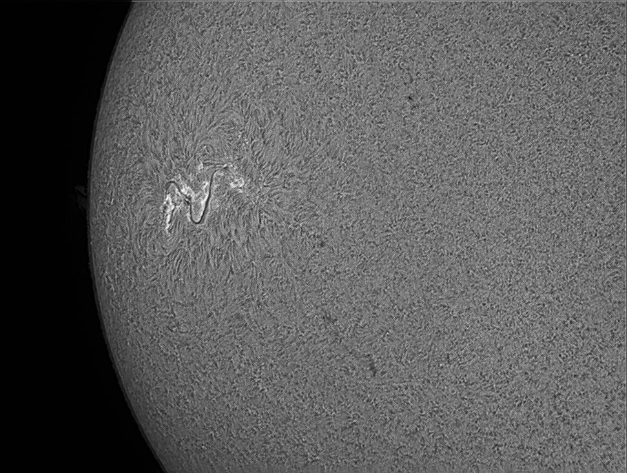 Sonne_20100711_15h17MESZ_H-Alpha_PST.jpg