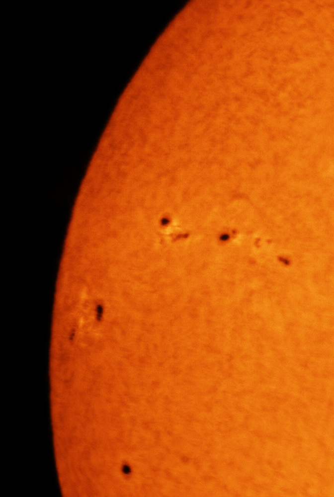 Sonne_Chromosphäre_03_05_2023_01.jpg