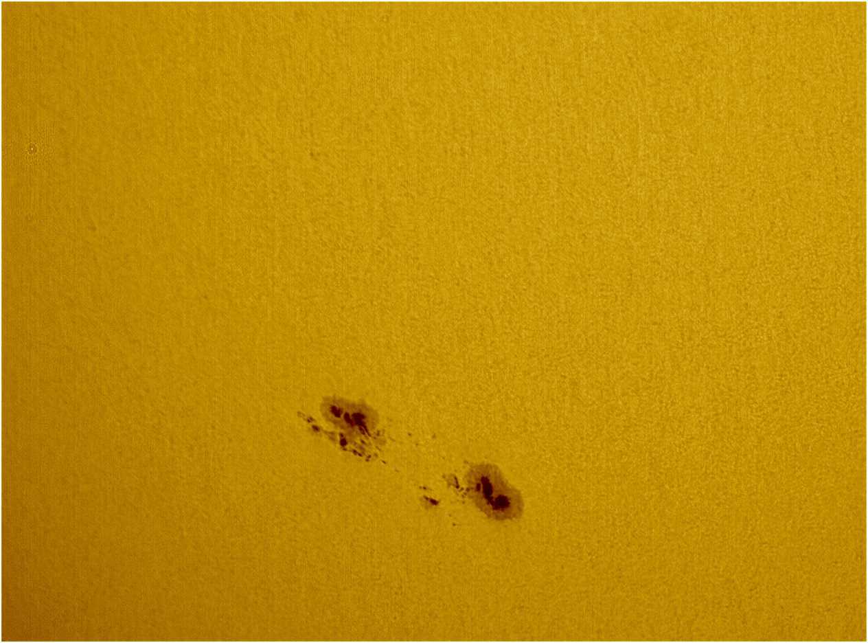 Sonnenfleck NOAA 12422 am 27.09.2015