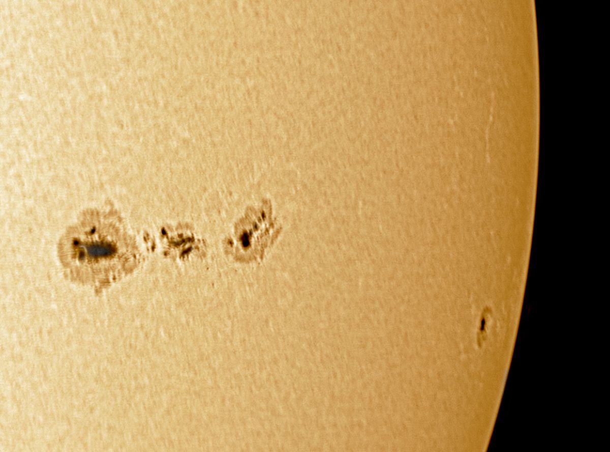 sonnenflecken25092011eingefaerbt.jpg